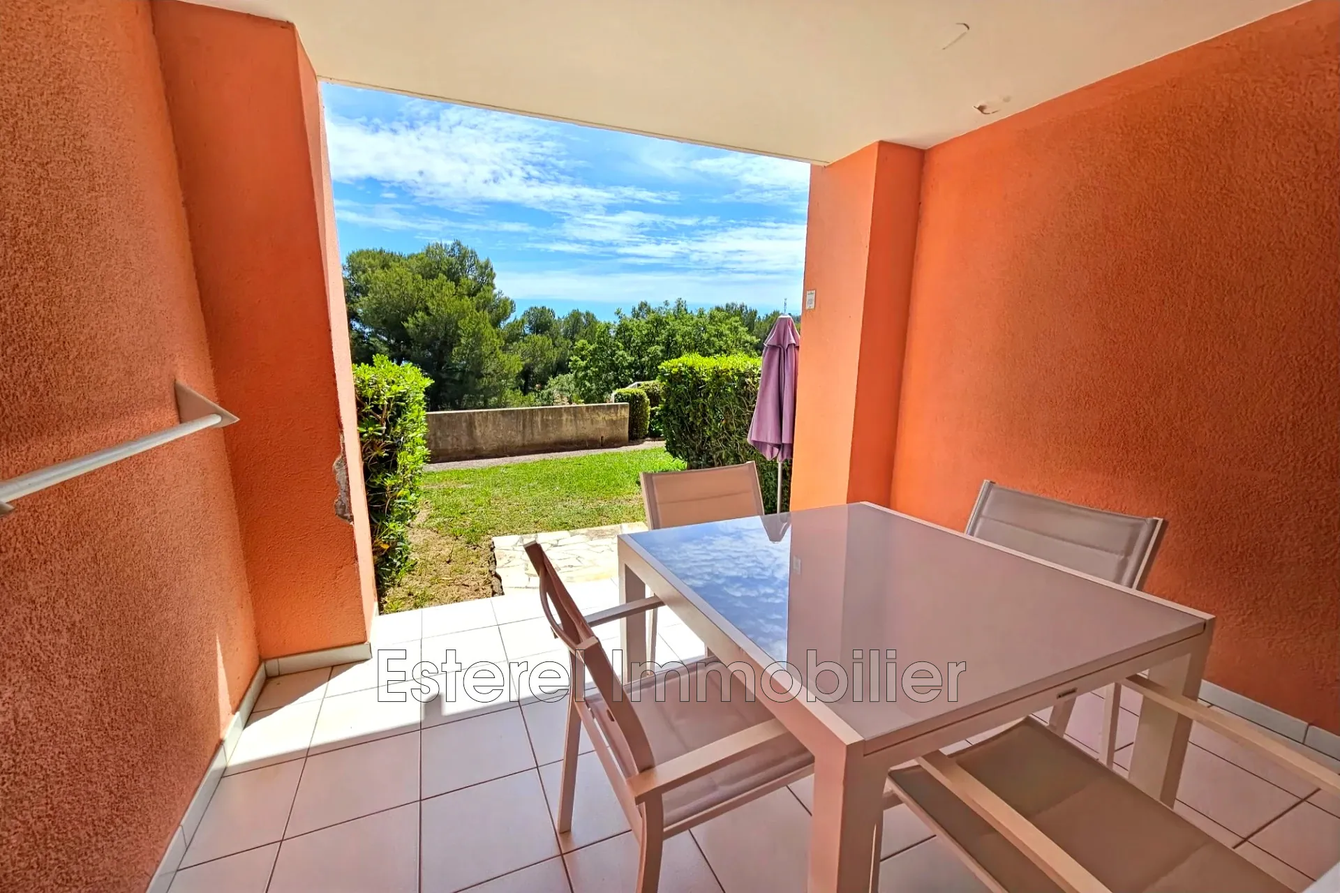 Appartement 2 pièces à Cap Estérel Agay avec terrasse et piscine 