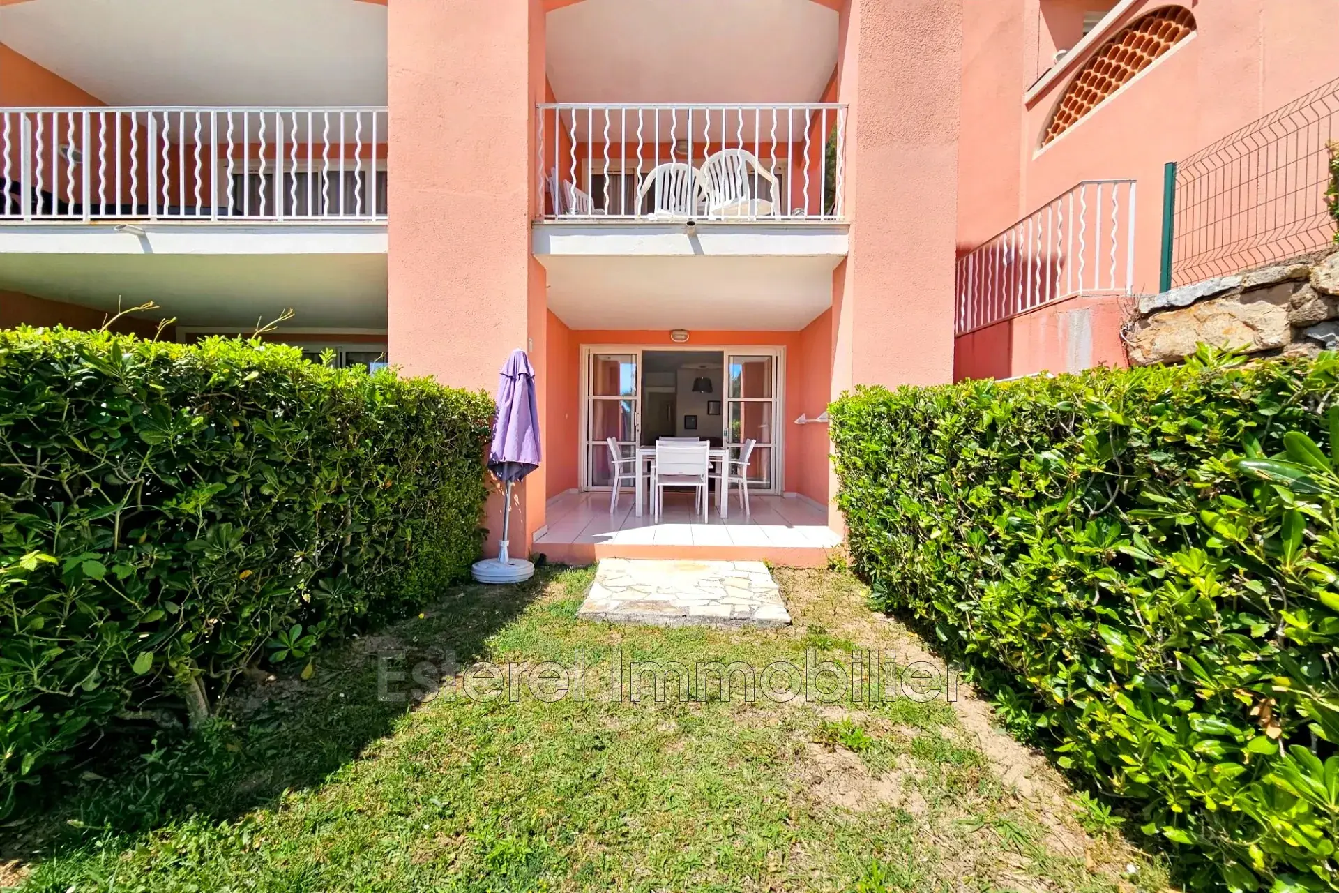Appartement 2 pièces à Cap Estérel Agay avec terrasse et piscine 