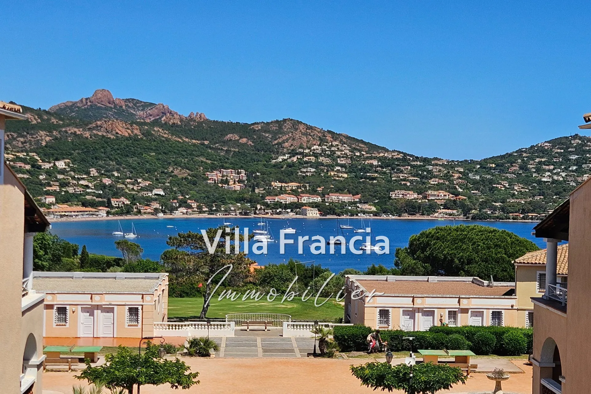 Superbe appartement 3 pièces avec vue mer à Cap Estérel - Saint-Raphaël 