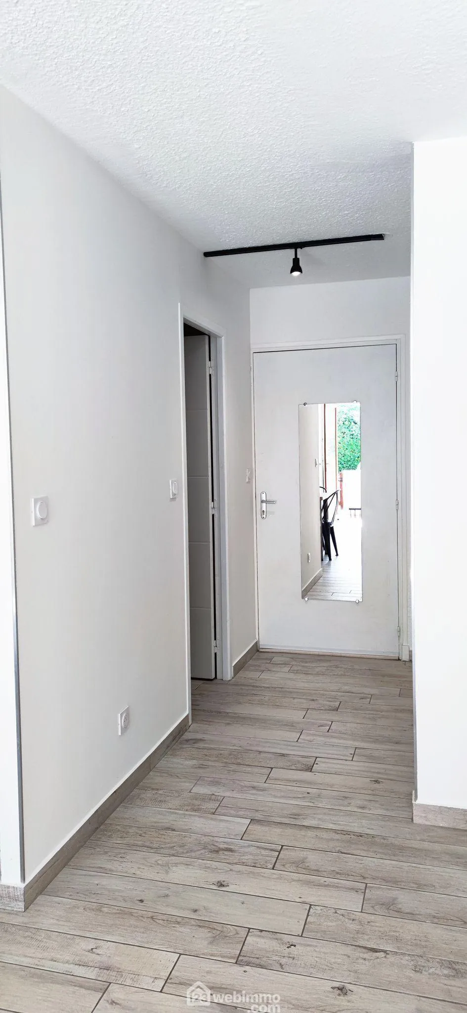 Charmant studio 29 m² rénové avec terrasse à Saintes-Maries-de-la-Mer 