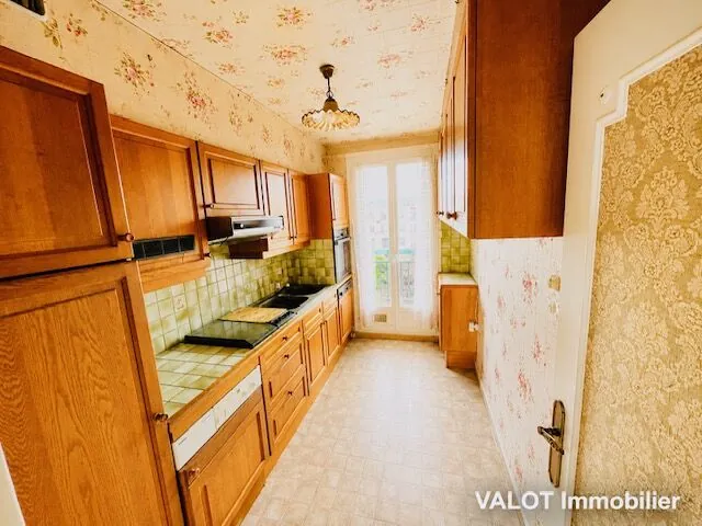 Appartement 72 m² lumineux avec terrasse à Rueil-Malmaison 