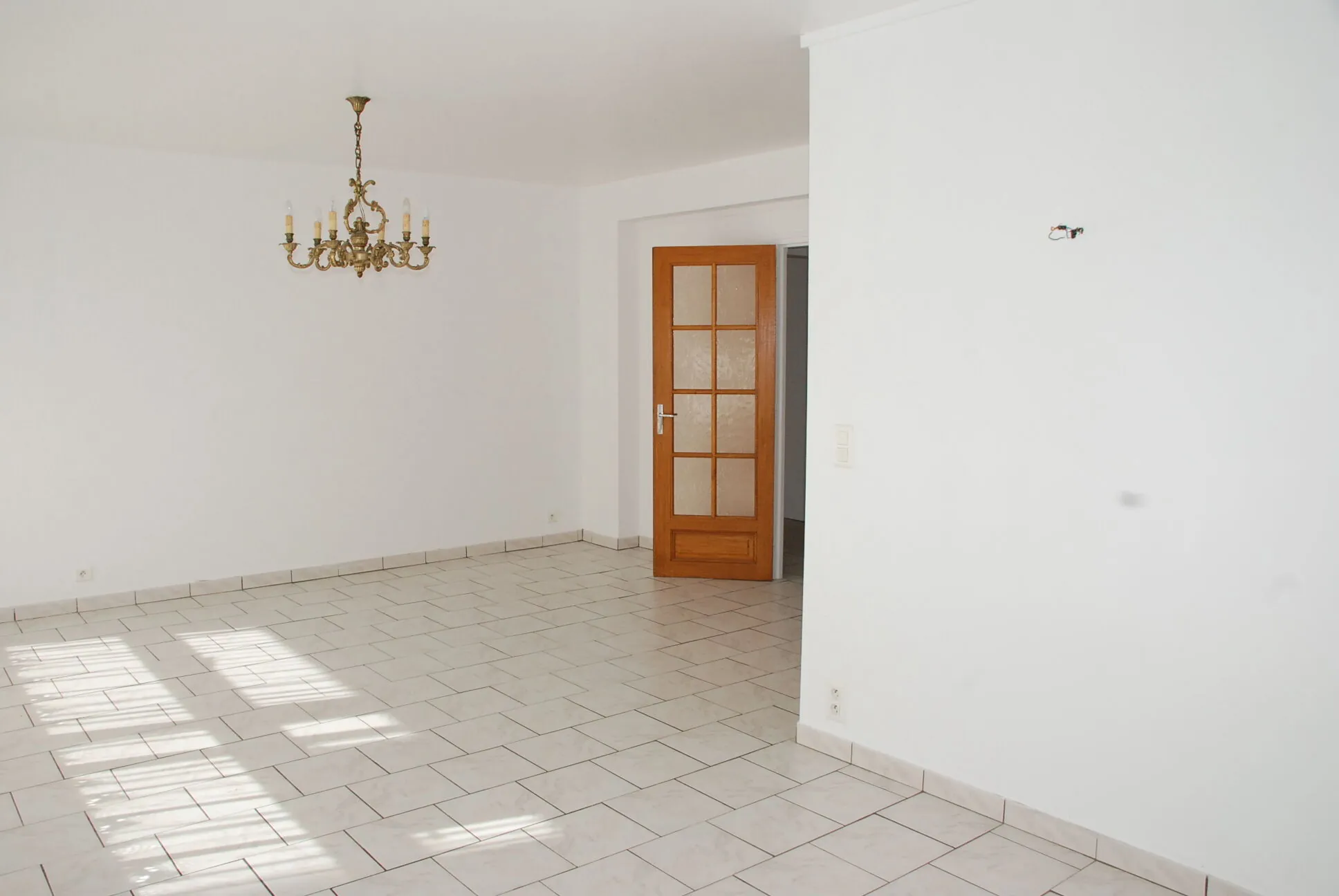 Appartement lumineux à Fécamp, proche plage et commerces - 74 m² en bon état