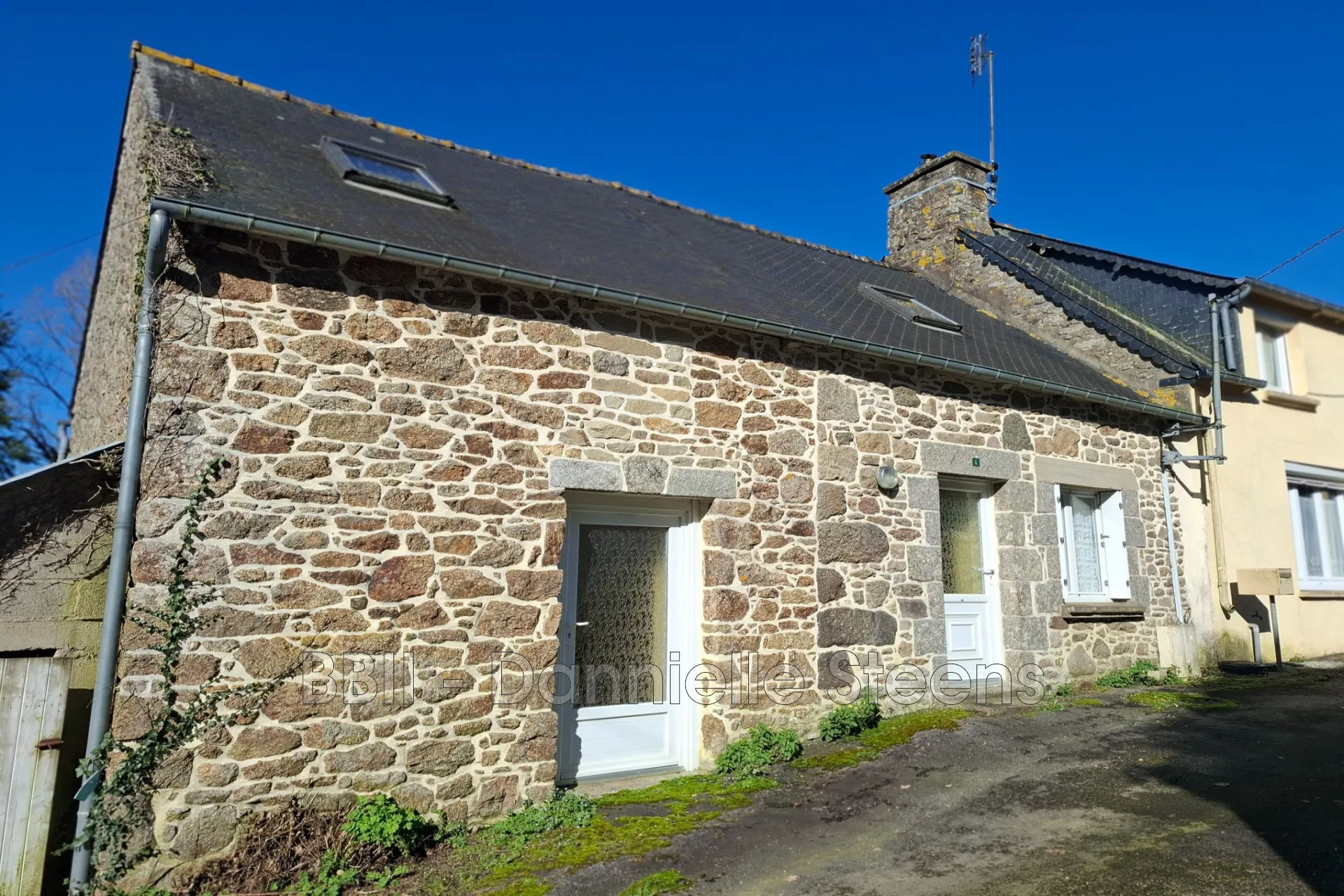 Maisons mitoyennes à Saint-Connan en Centre Bretagne – 216 m² habitables 