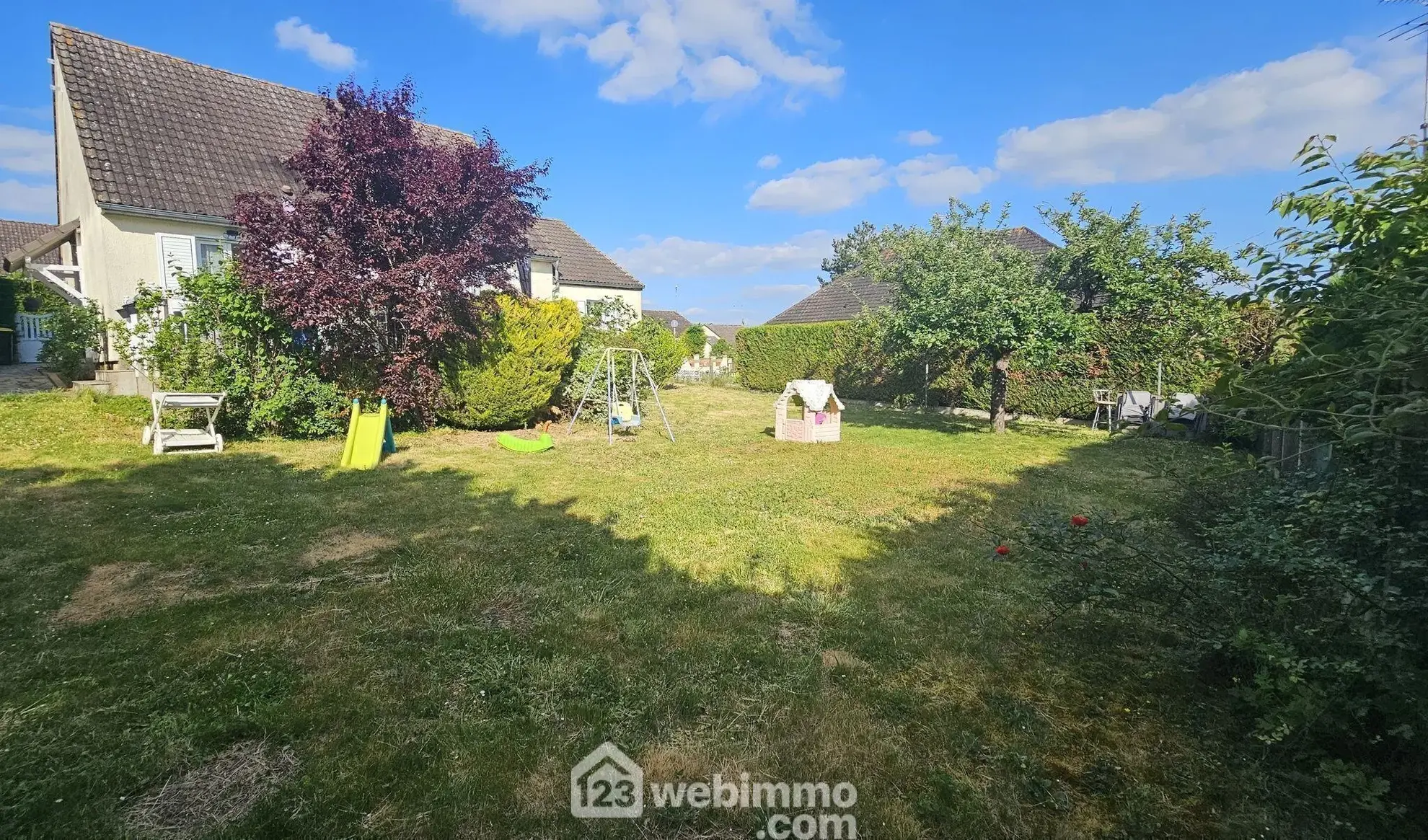 Belle maison de plain-pied de 91 m² à Milly-la-Forêt avec jardin et garage 