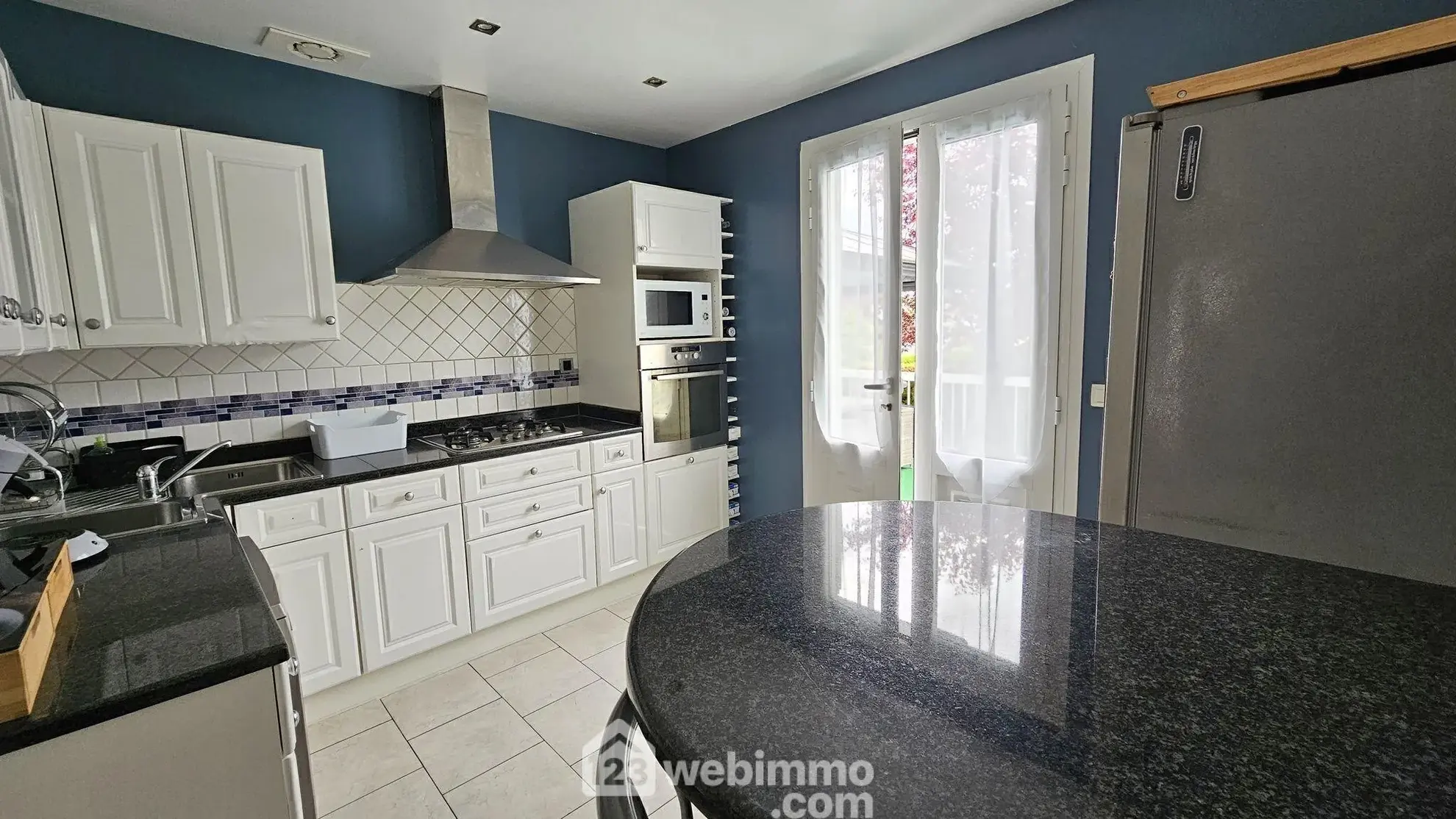 Belle maison de plain-pied de 91 m² à Milly-la-Forêt avec jardin et garage 