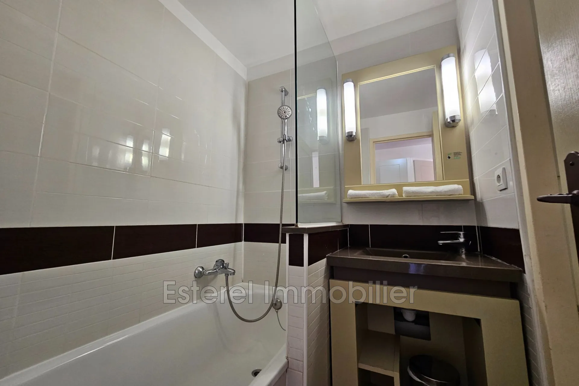Vente studio 22,52 m² avec terrasse et vue golf à Cap Estérel 