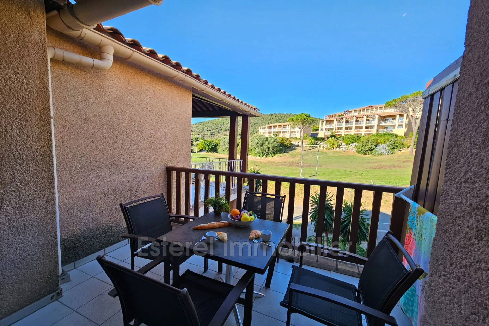 Vente studio 22,52 m² avec terrasse et vue golf à Cap Estérel 