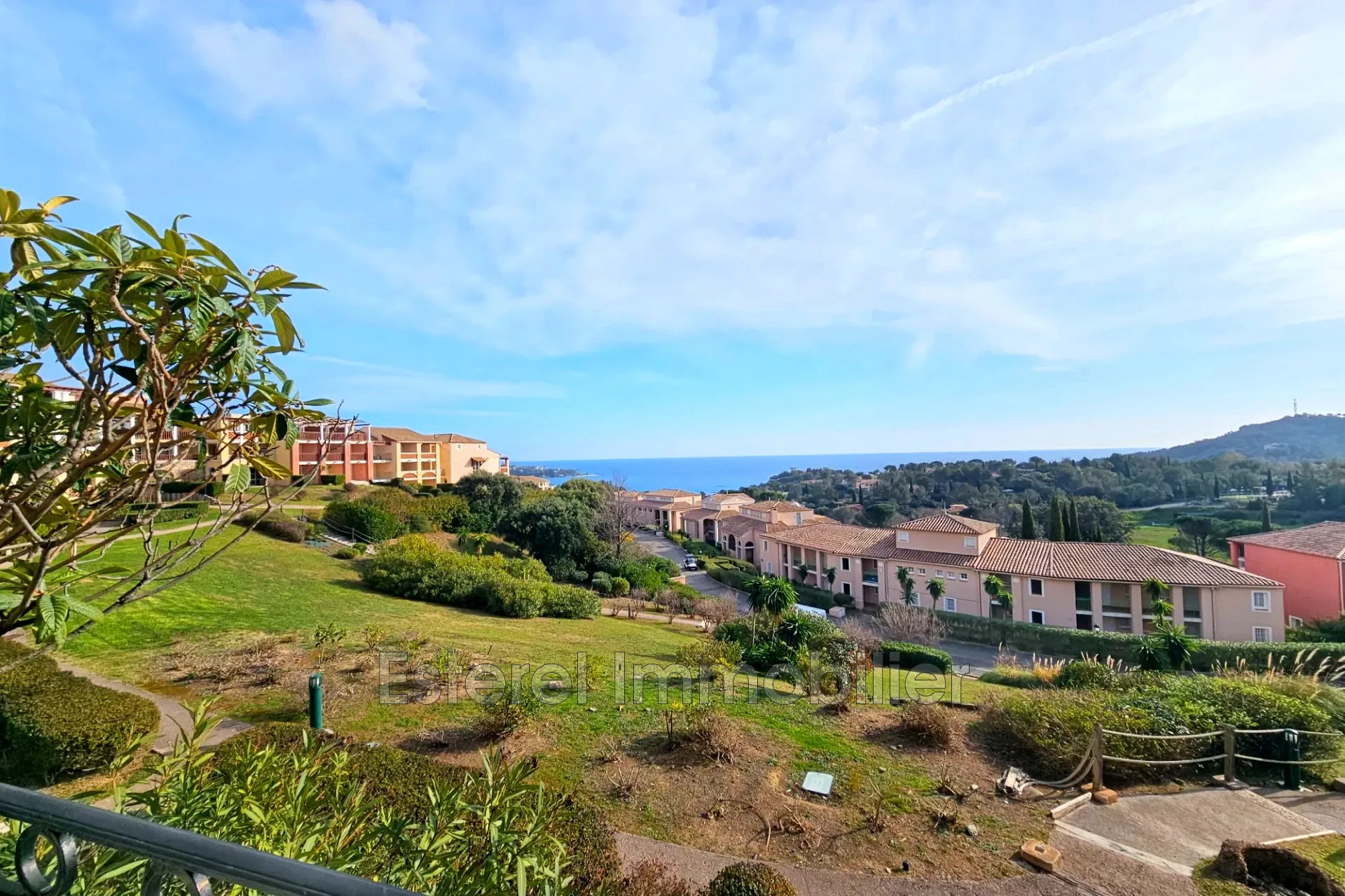 Appartement 2 pièces avec vue mer à Agay, résidence sécurisée