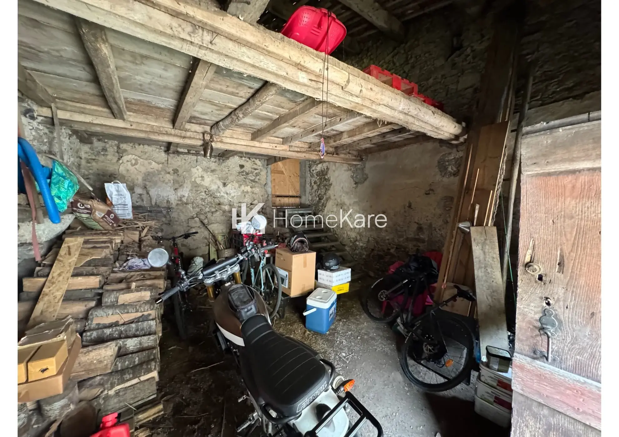 Charmante maison avec terrasse et vue sur la rivière dans la vallée de la Barousse 