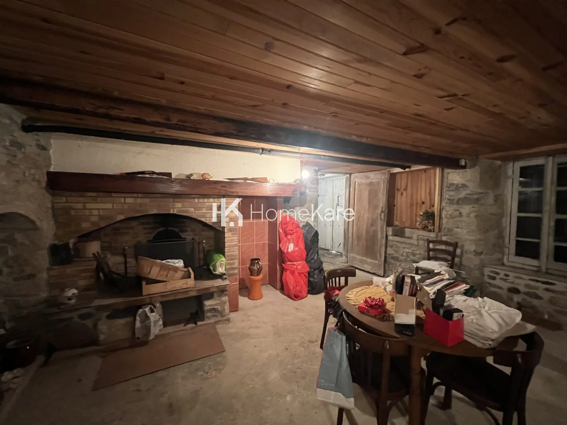 Maison à vendre à Arbas avec vue sur montagnes et rivière 