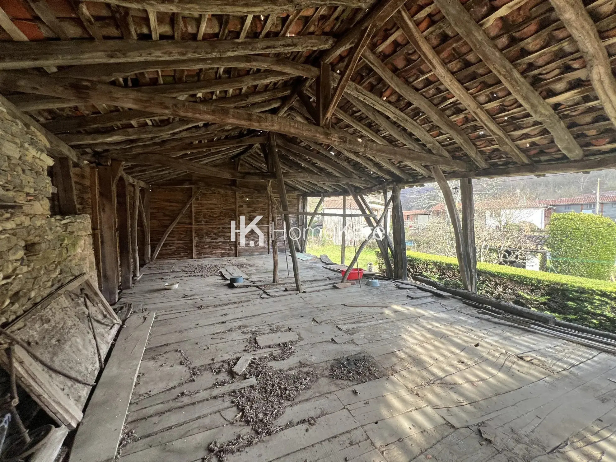 Maison à vendre à Arbas avec vue sur montagnes et rivière 