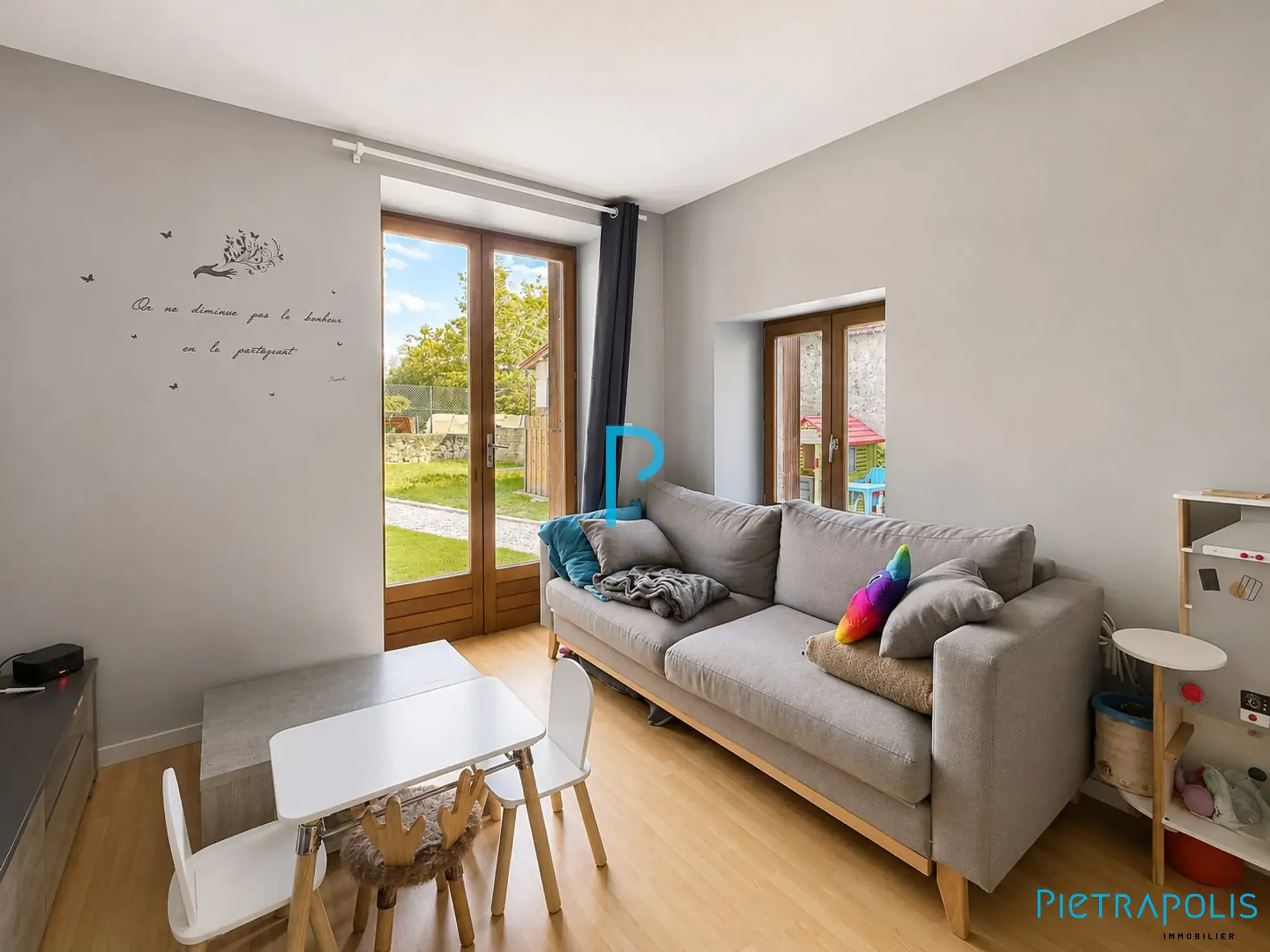 À vendre maison de village avec jardin et terrasse à Chambost-Longessaigne