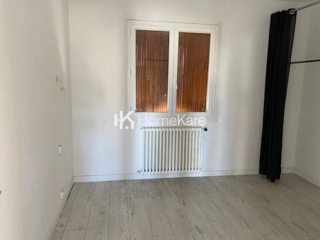 Maison à vendre à Saint-Gaudens avec deux appartements loués – Investissement idéal 