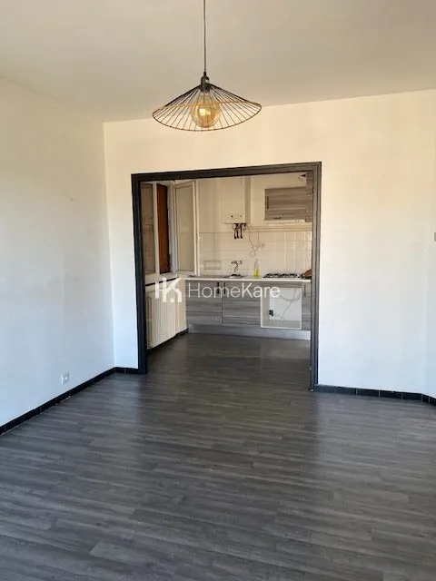 Maison à vendre à Saint-Gaudens avec deux appartements loués – Investissement idéal 