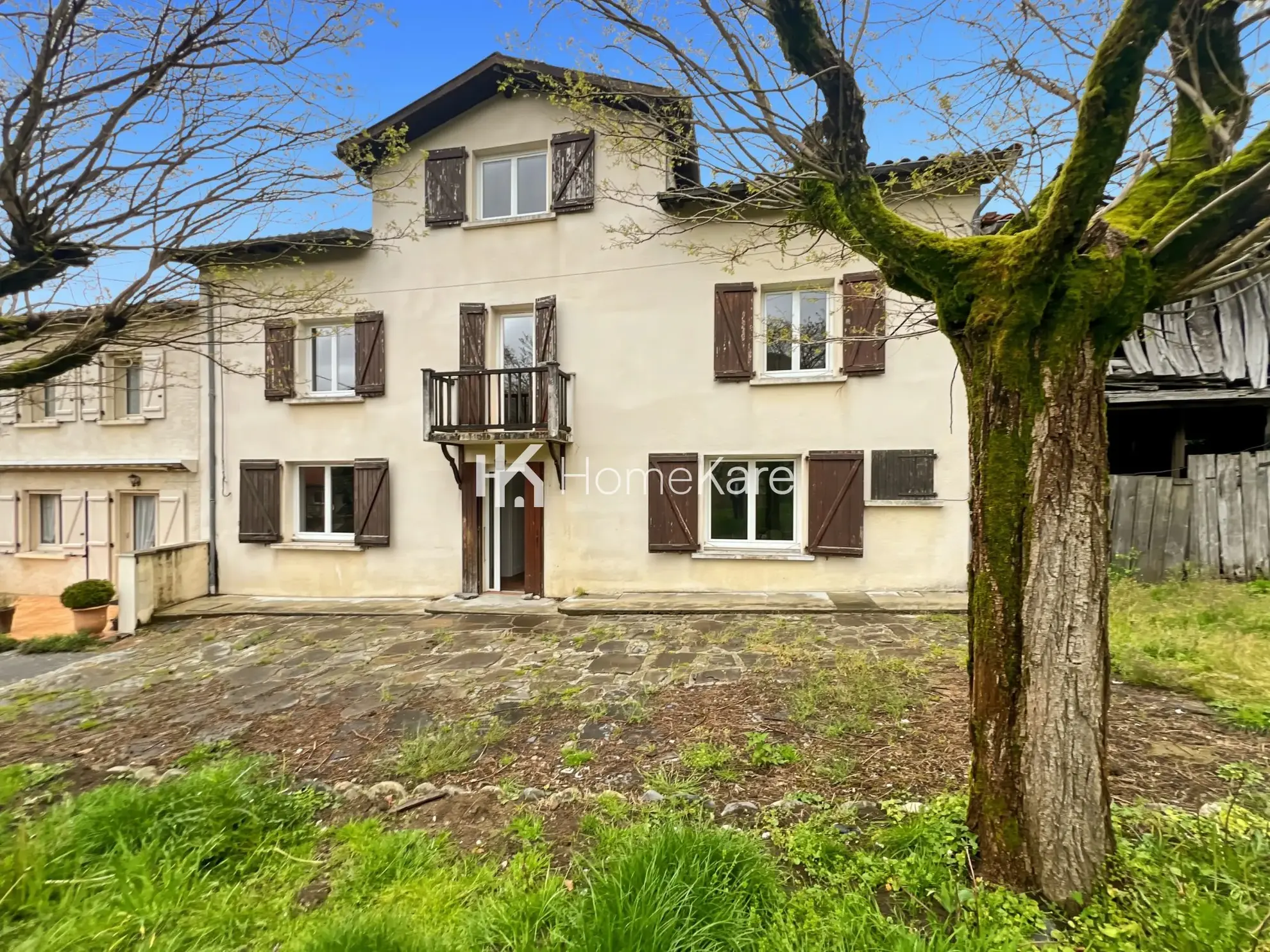 Maison avec vue montagne à Arbas - 6 chambres et terrain de 1000 m² 