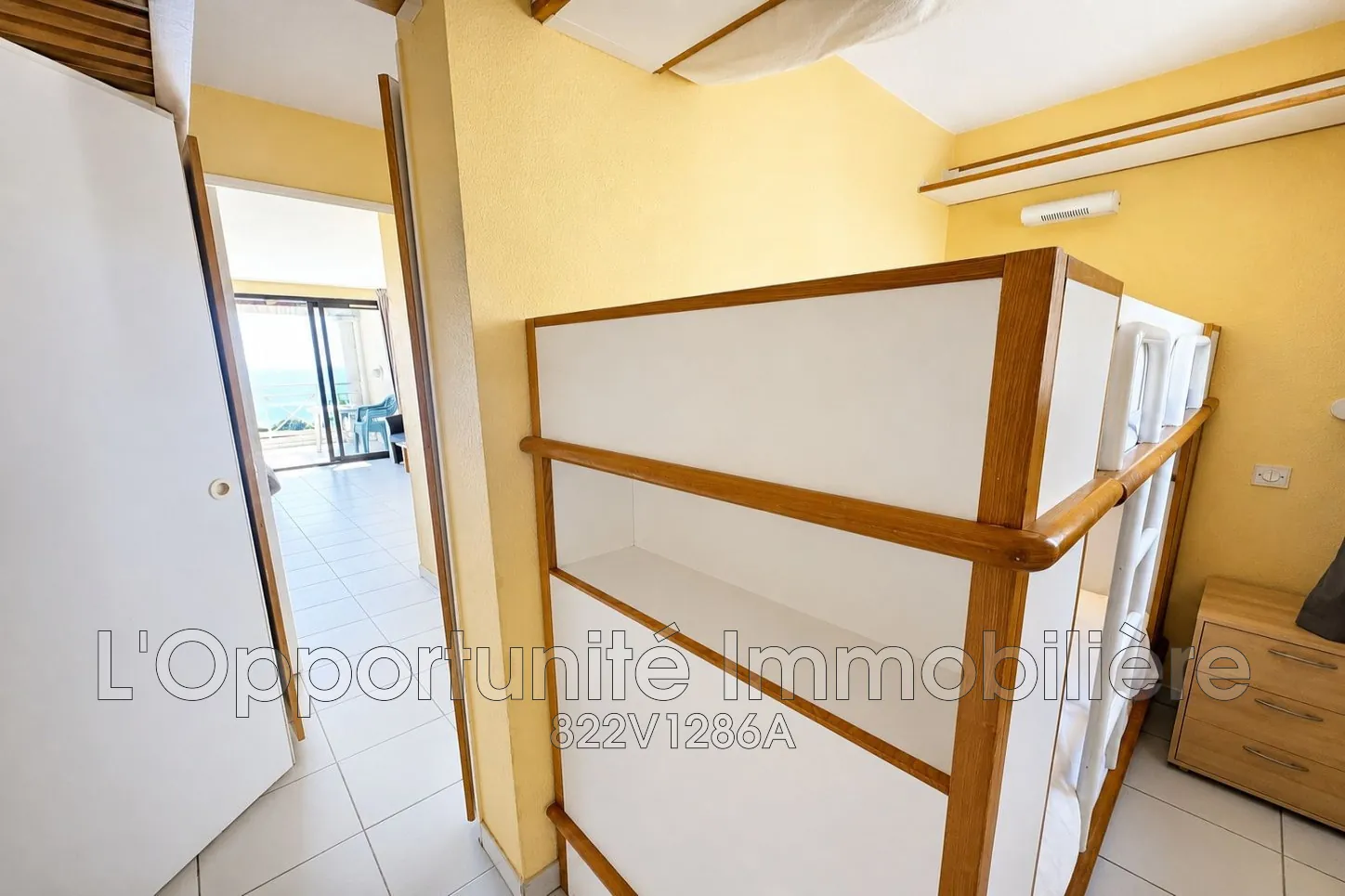 Vente studio avec vue mer à Cannes, résidence avec piscine et jardin 