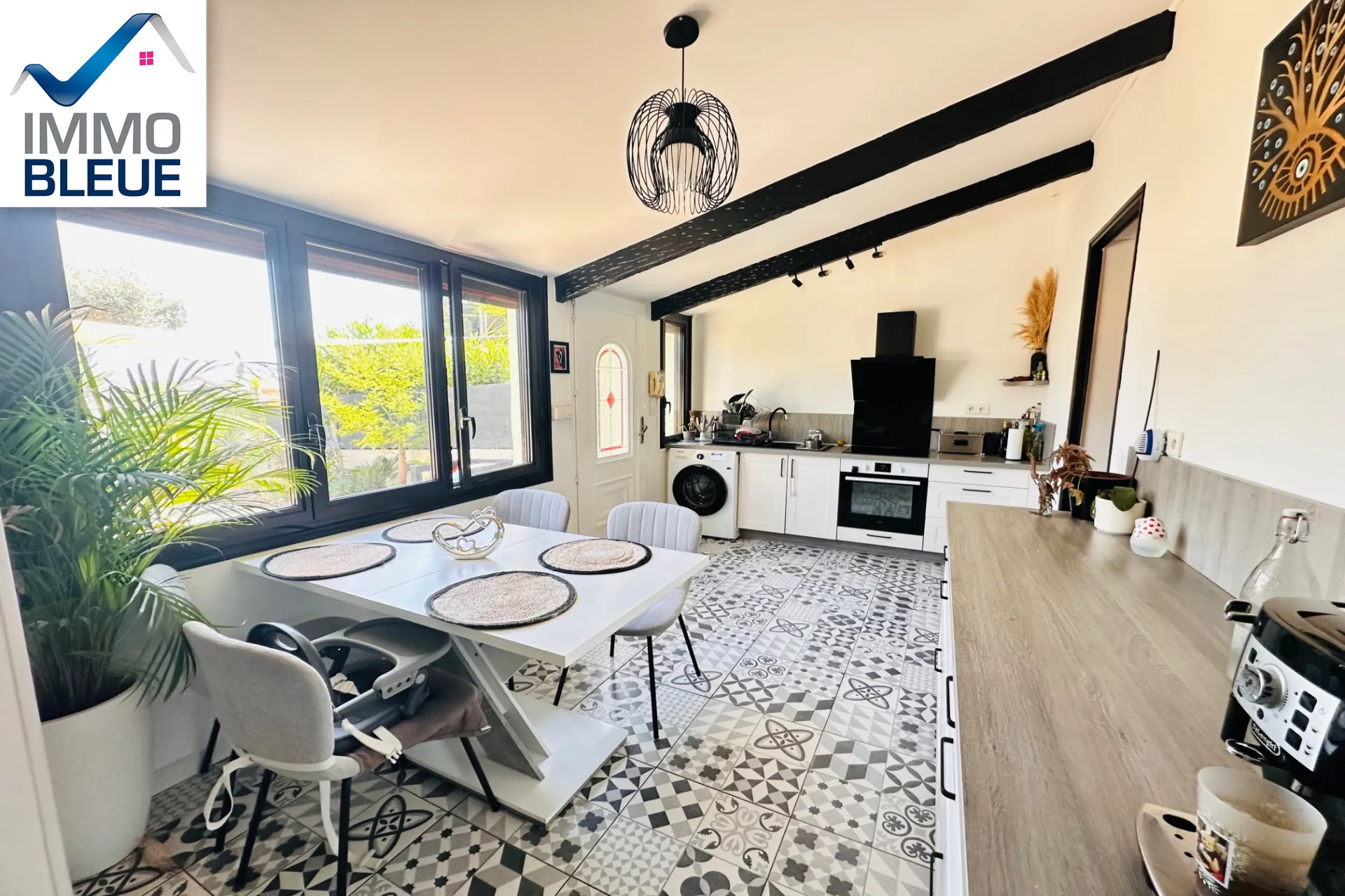 Maison de plain-pied à vendre à Martigues, 58 m² avec jardin 