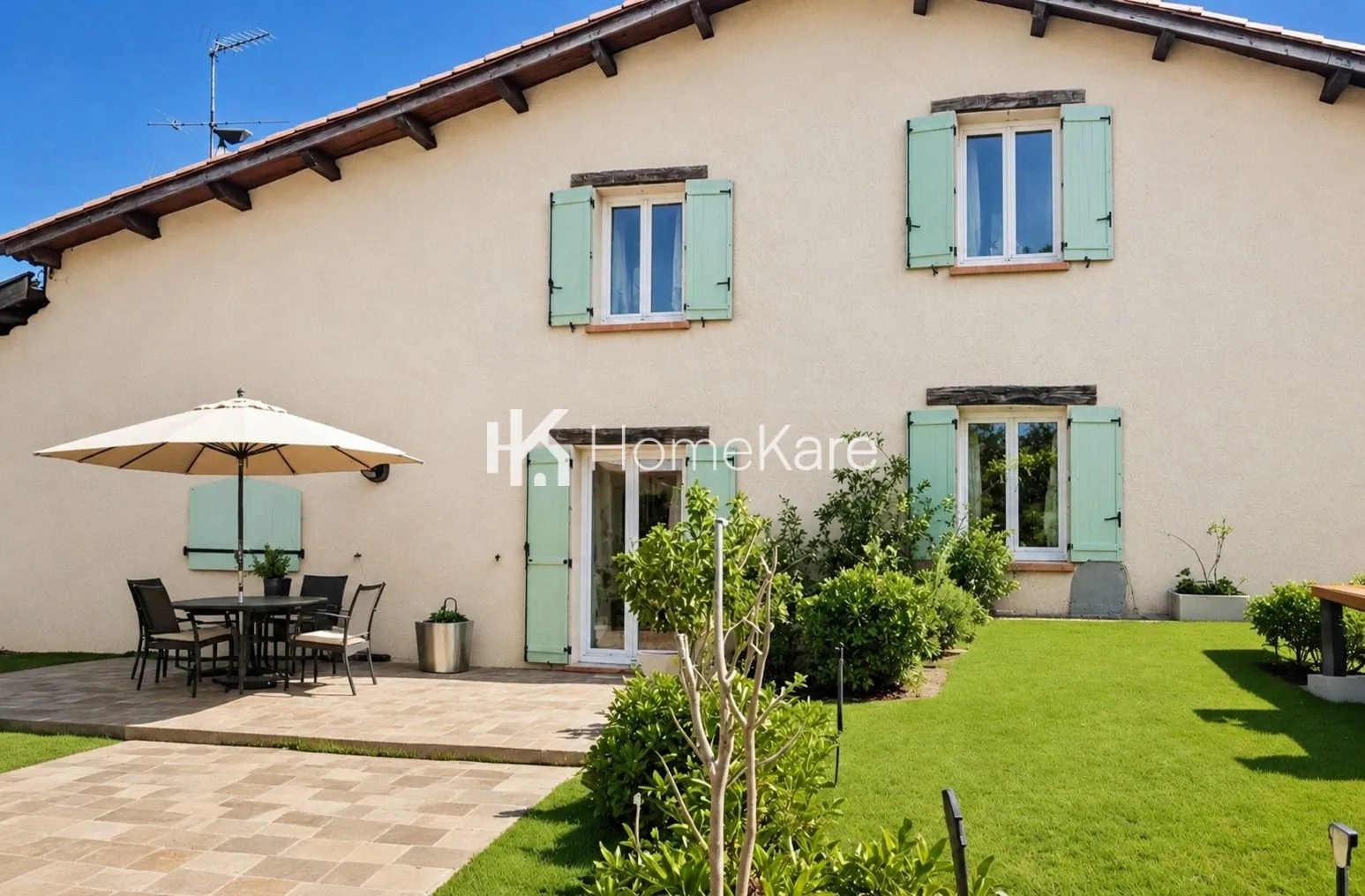 Ensemble immobilier idéal pour investissement à Cassagnabère Tournas - 220 m²