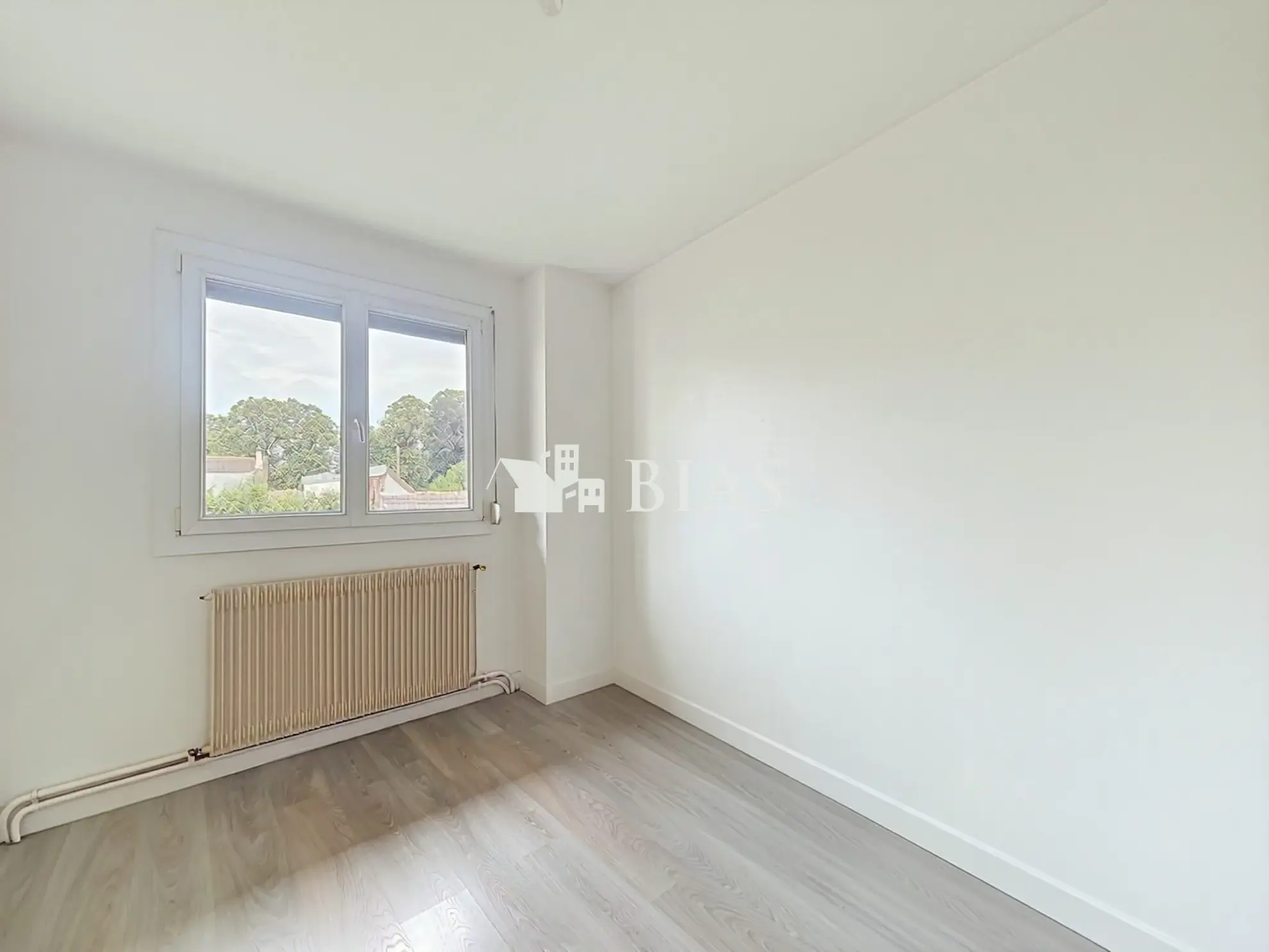 Maison familiale 3 chambres avec jardin et terrasse à Louviers 