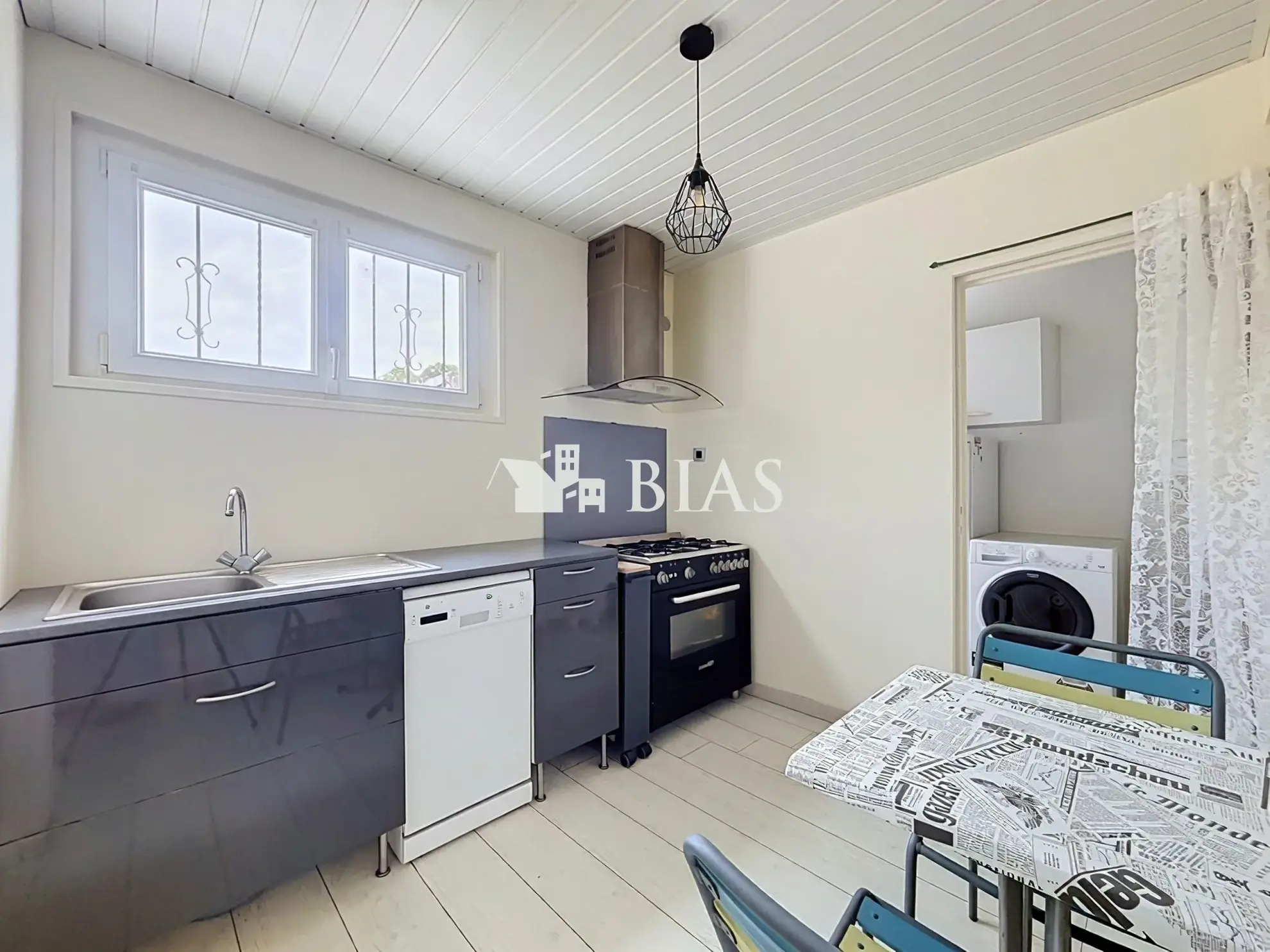Maison familiale 3 chambres avec jardin et terrasse à Louviers 
