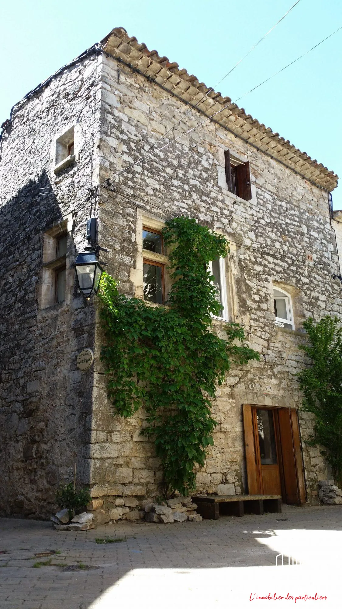 Maison en pierre à Viols-le-Fort pour investissement locatif avec revenu stable