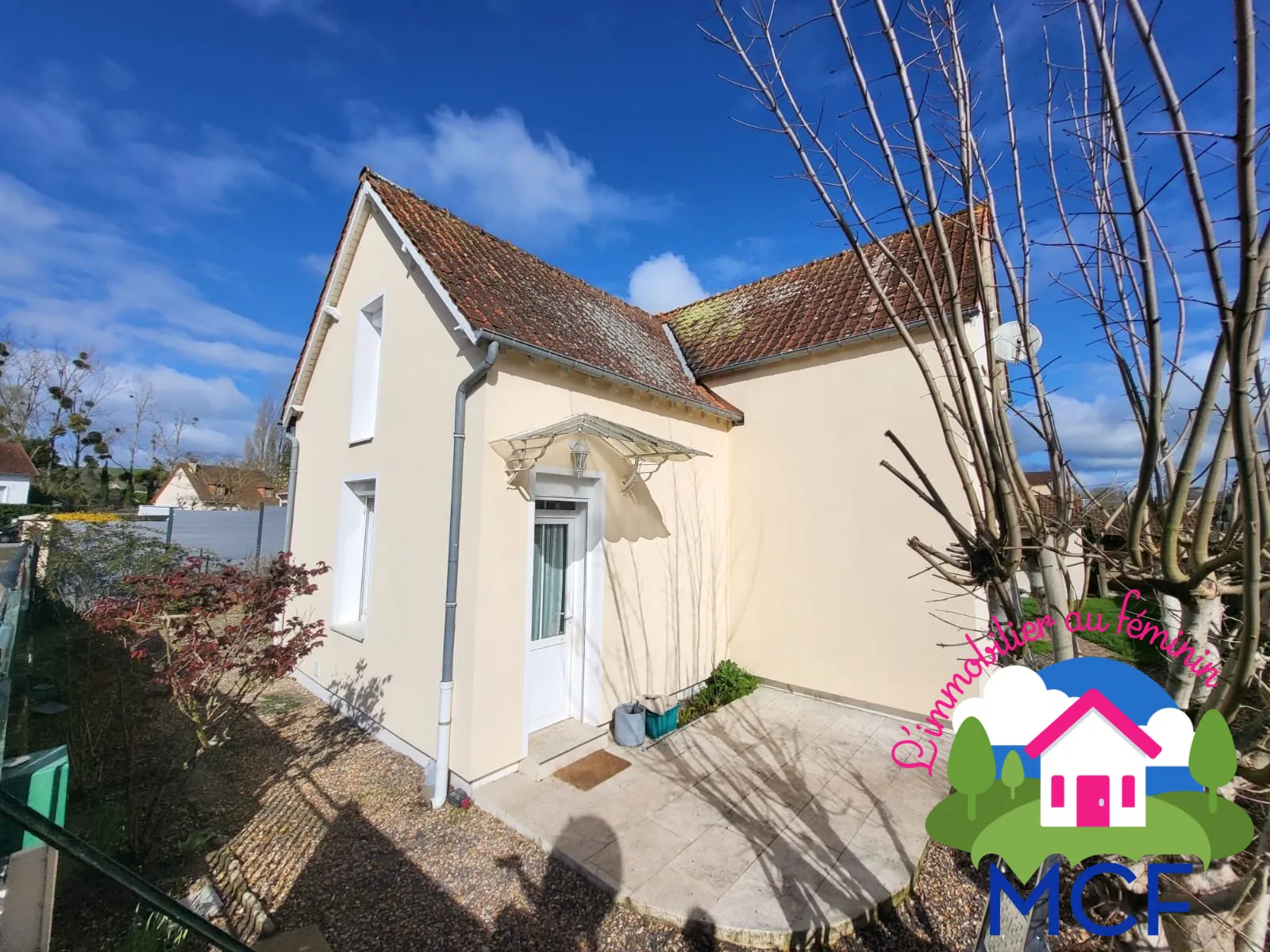 Charmante maison de 74 m² avec jardin à Ivry la Bataille, proche Bueil