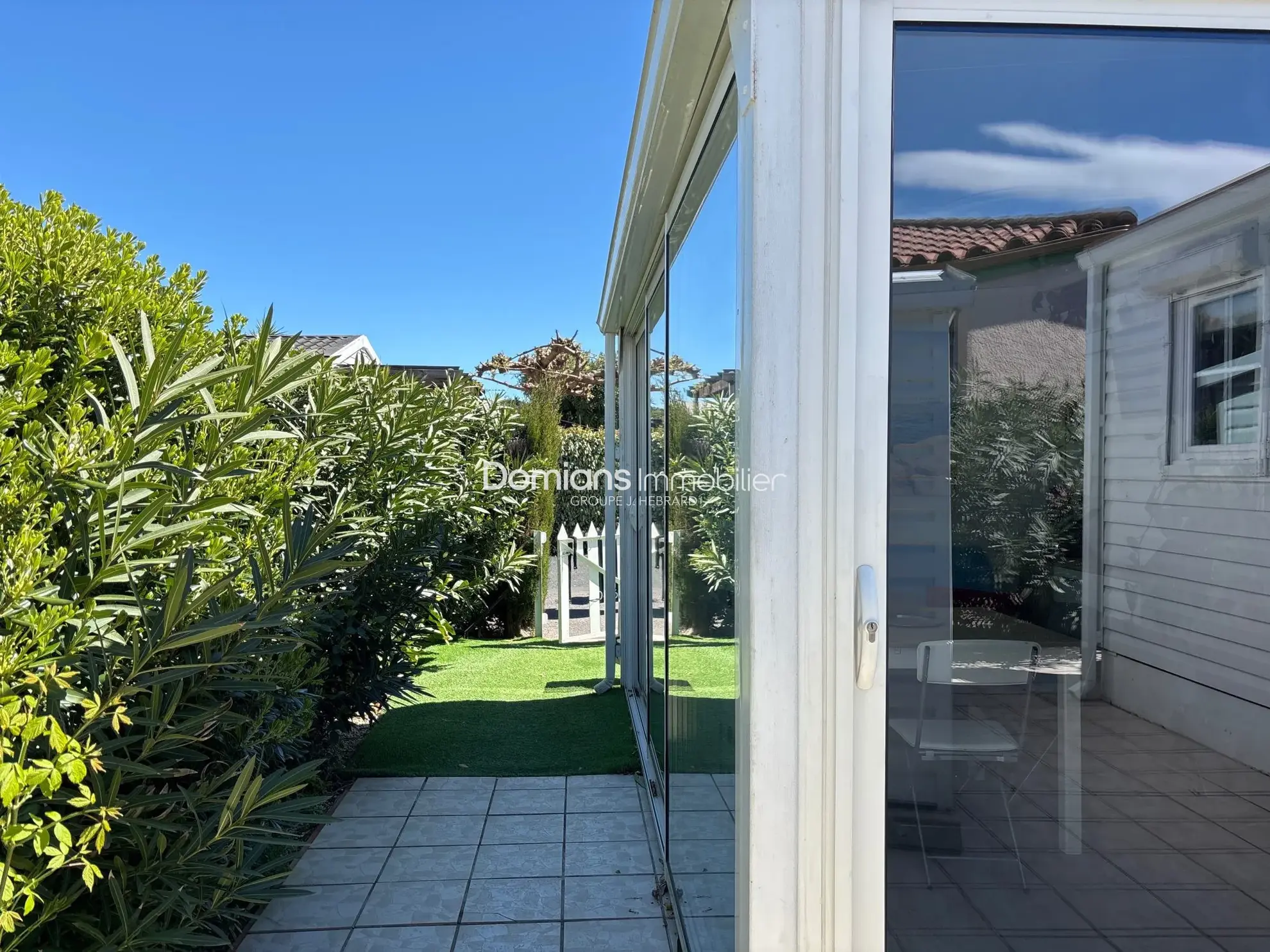 Mobil-home rénové avec véranda à Argeles-sur-Mer dans un camping 4 étoiles