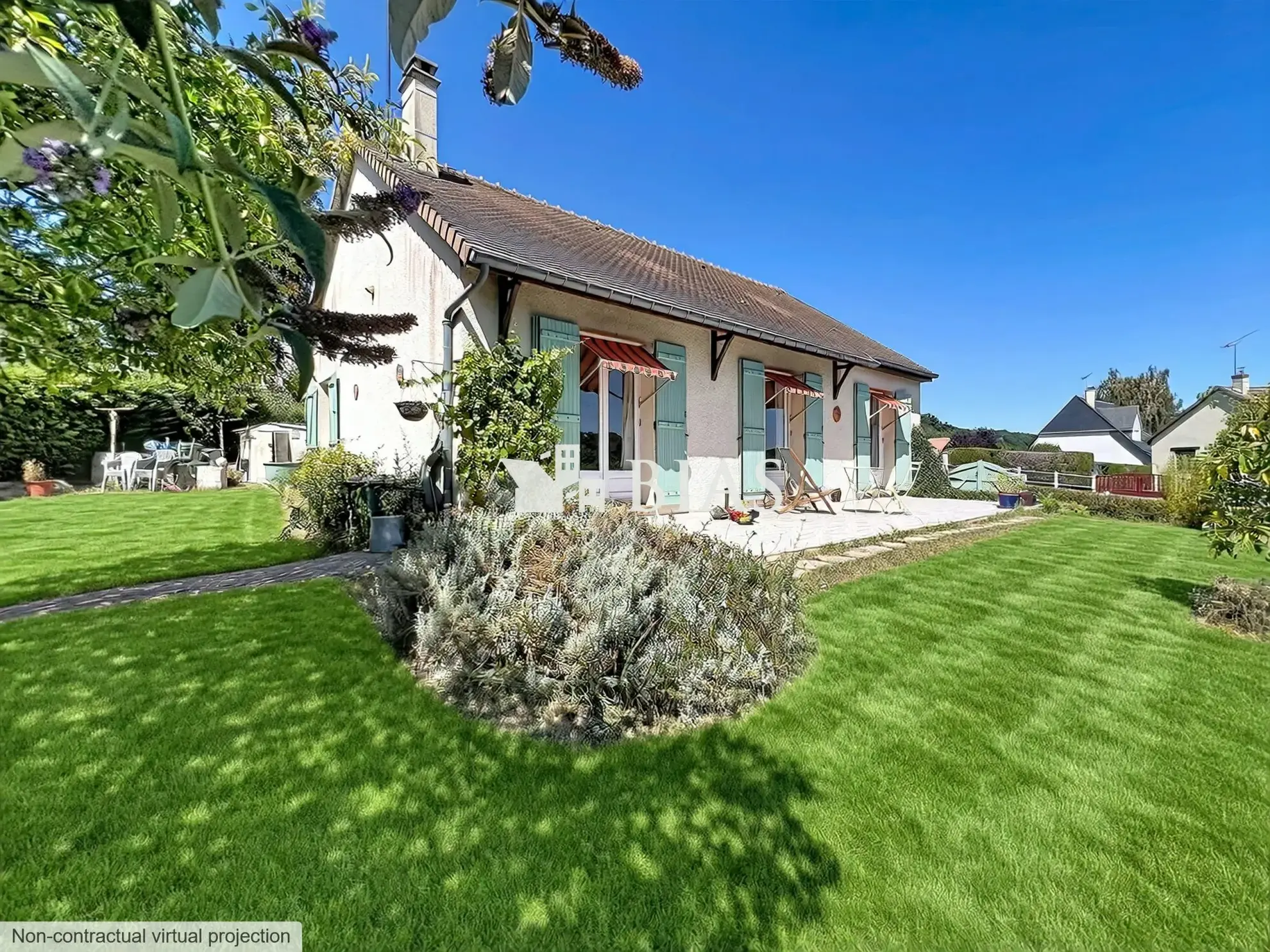 Maison à vendre à Bernay avec terrain de 1400 m², terrasse ensoleillée