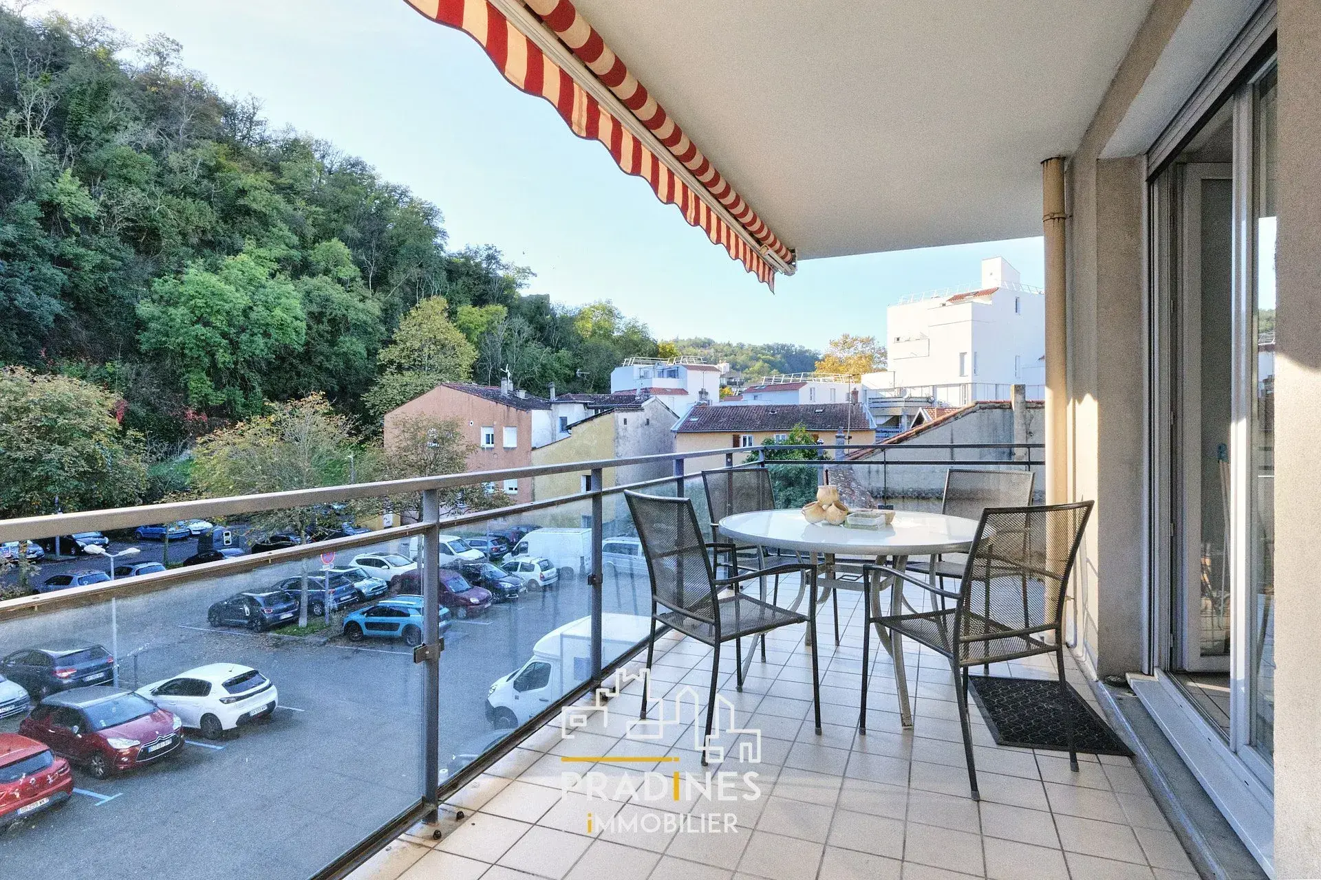 Très bel appartement T4 avec terrasse en plein cœur de Givors