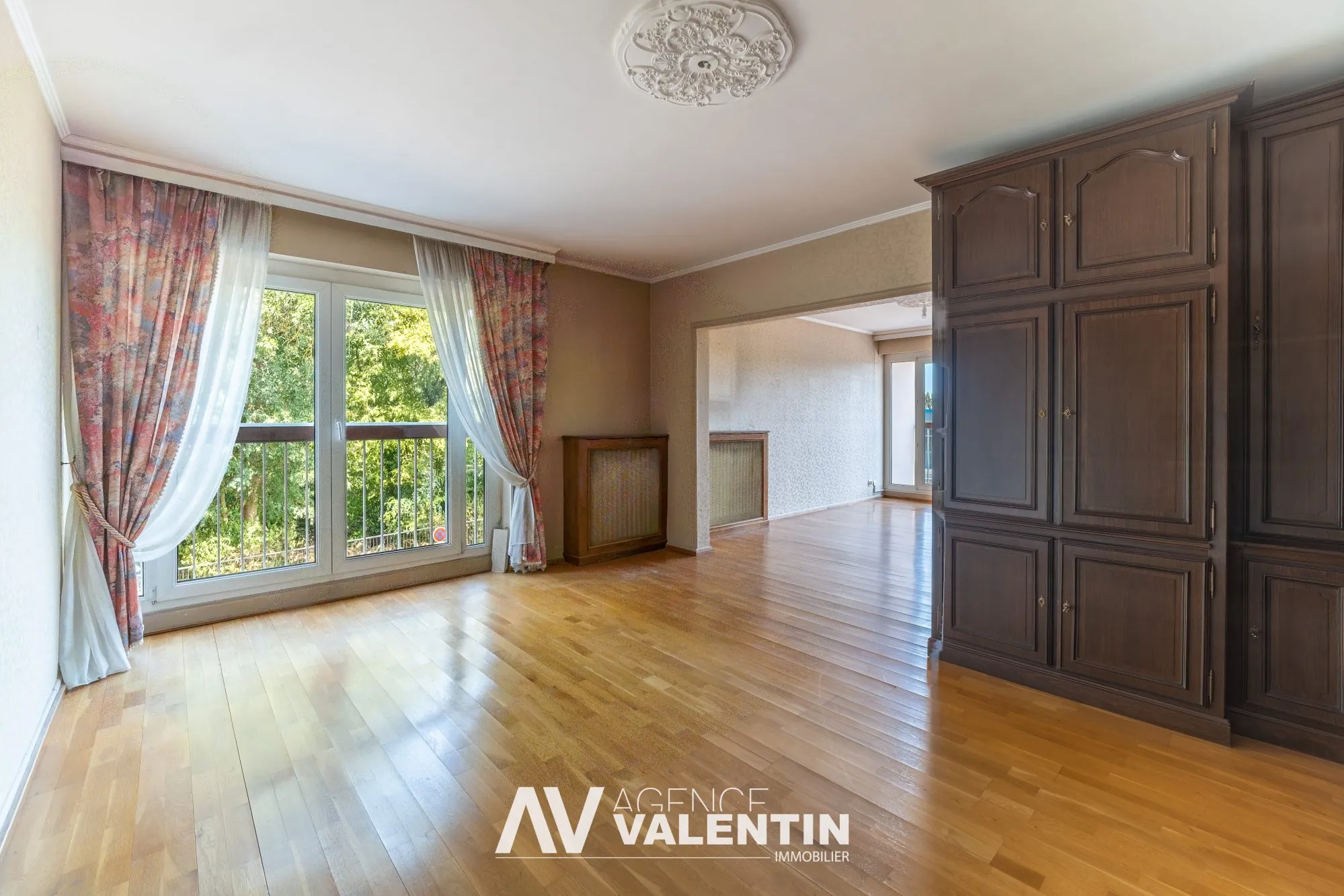 Appartement T4 avec loggia, cave et garage à Metz