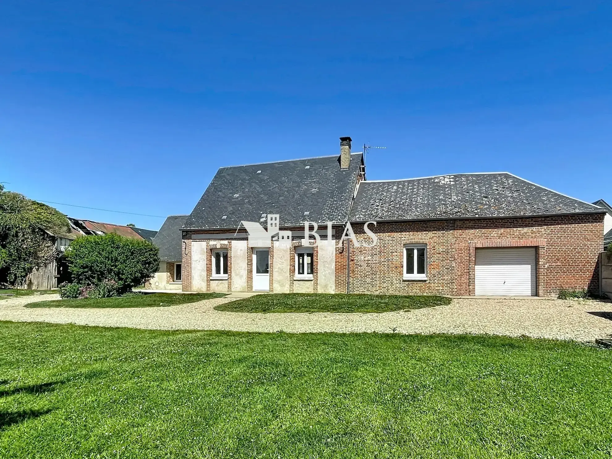 Maison 3 chambres avec terrasse et garage dans le Neubourg - Excellente opportunité
