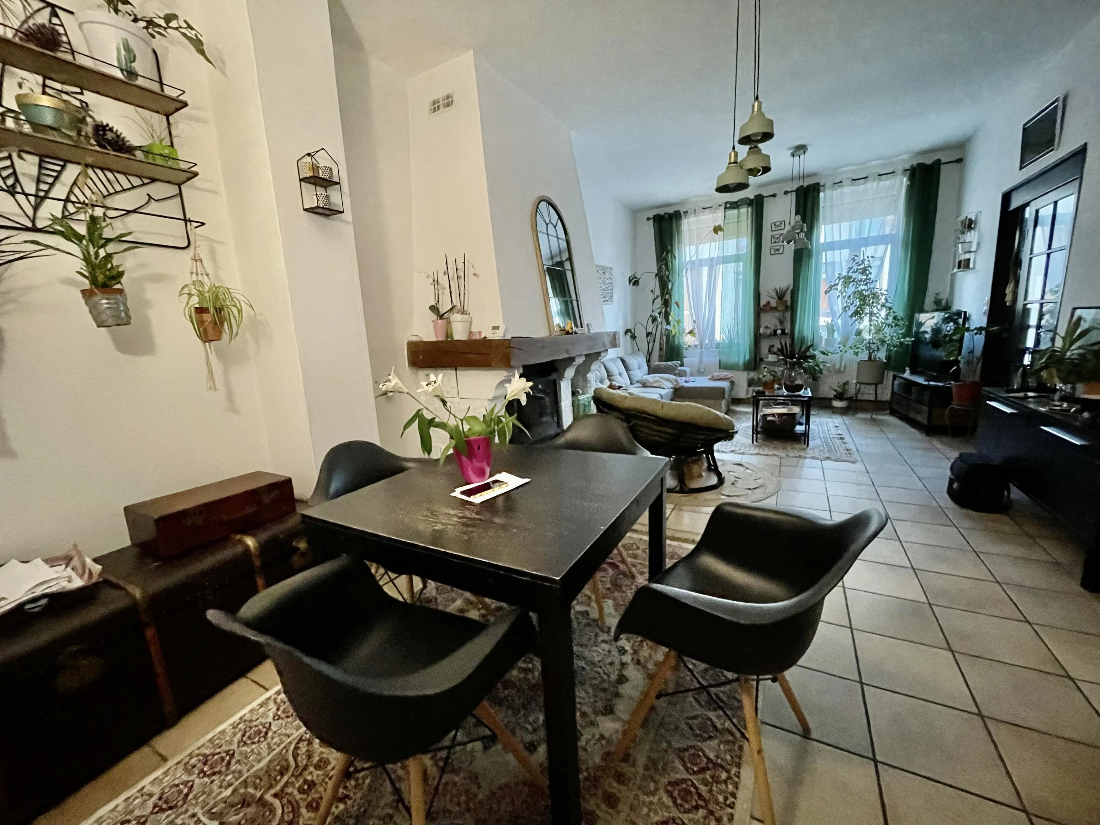 Maison de village à vendre à O de Selle avec 4 chambres, terrasse et jardin