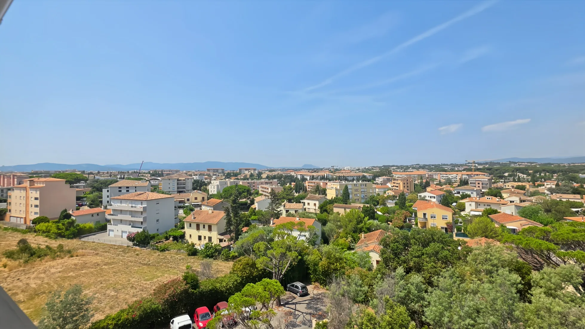 À vendre appartement T3 avec terrasse à Saint-Raphaël - Vue dégagée