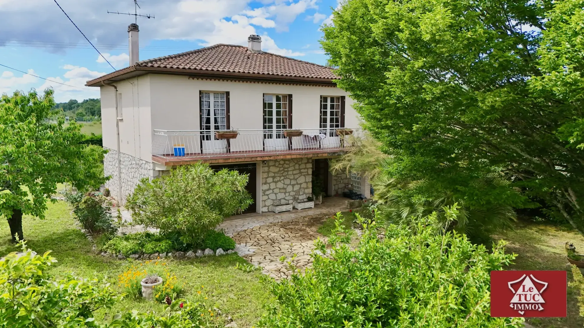 Belle maison familiale 4 chambres avec garage et jardin à Saint-Sylvestre-sur-Lot