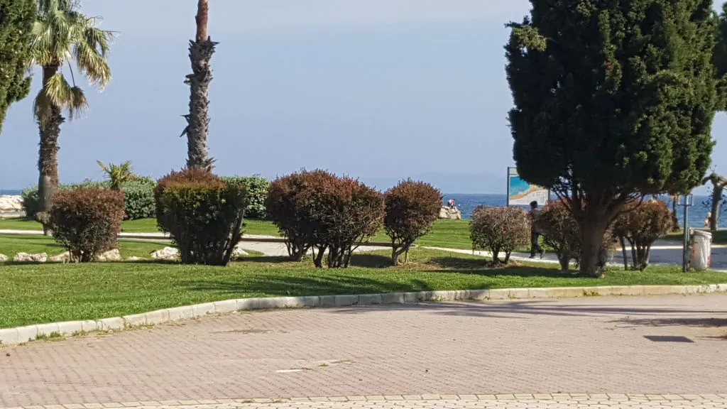 Appartement à vendre avec accès direct à la mer à La Londe-les-Maures