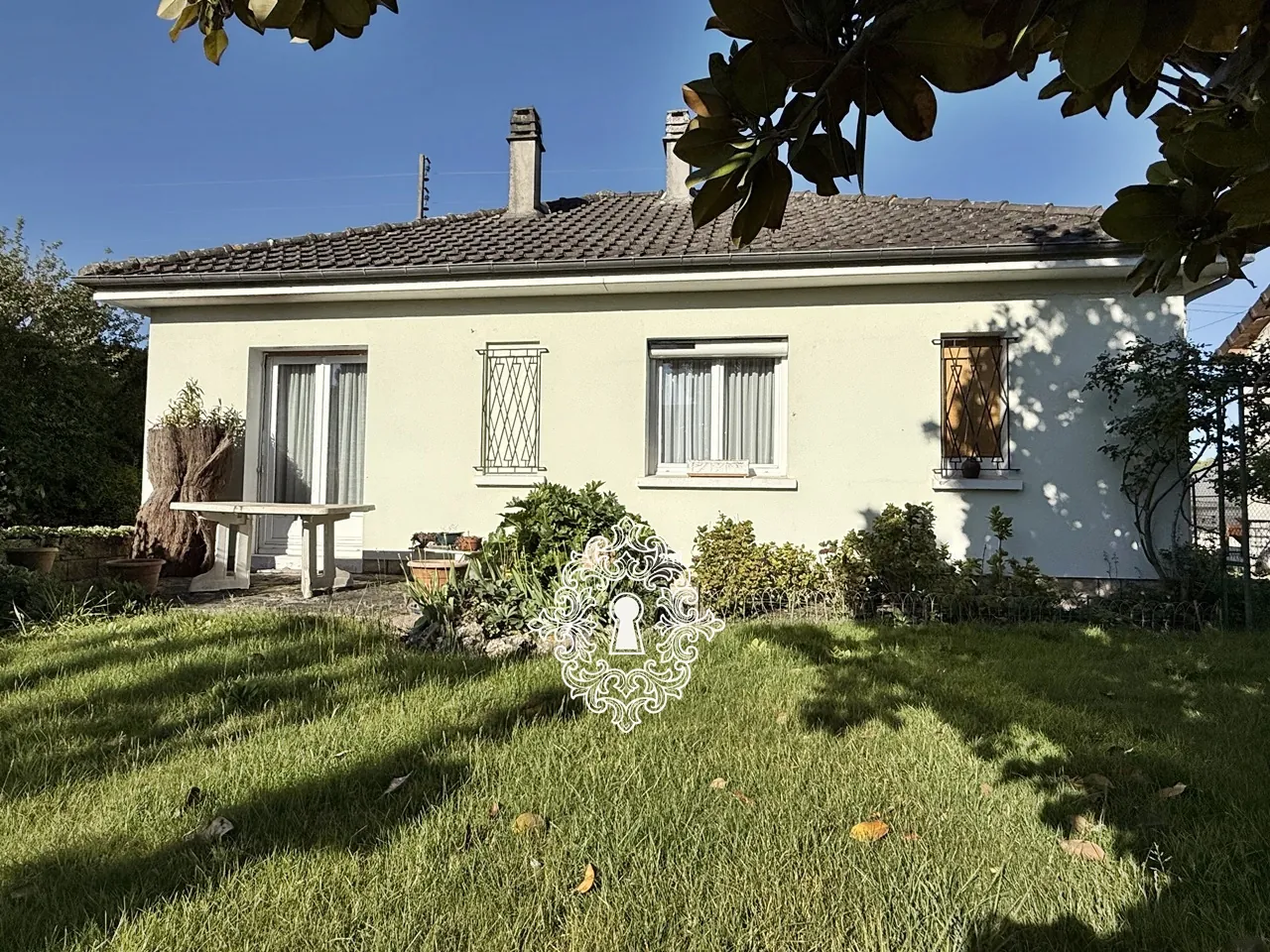 Pavillon traditionnel indépendant à Bray-sur-Seine sur 555 m² de terrain