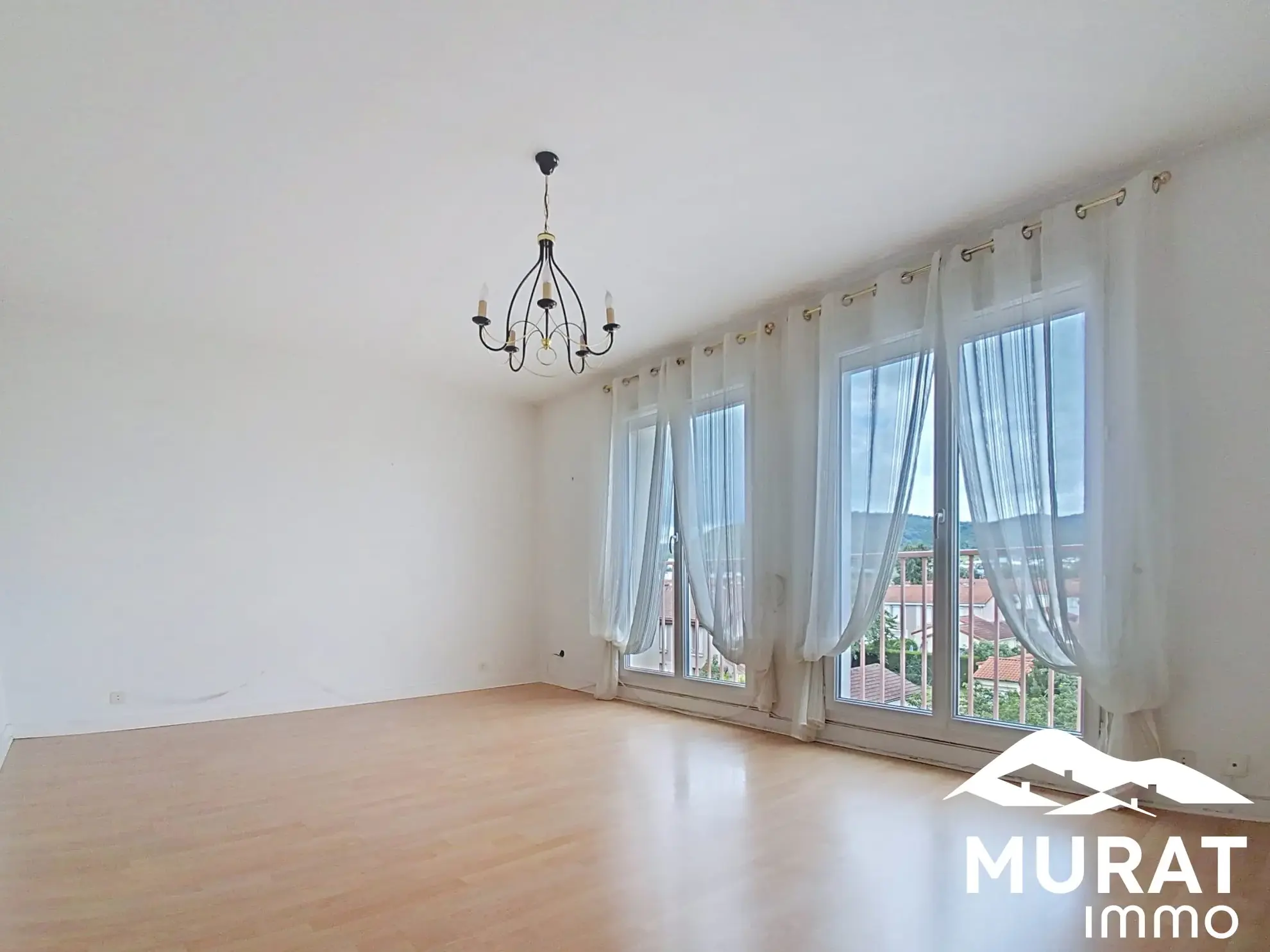 Appartement T4 à vendre à Clermont-Ferrand avec parking, cave et espace familial