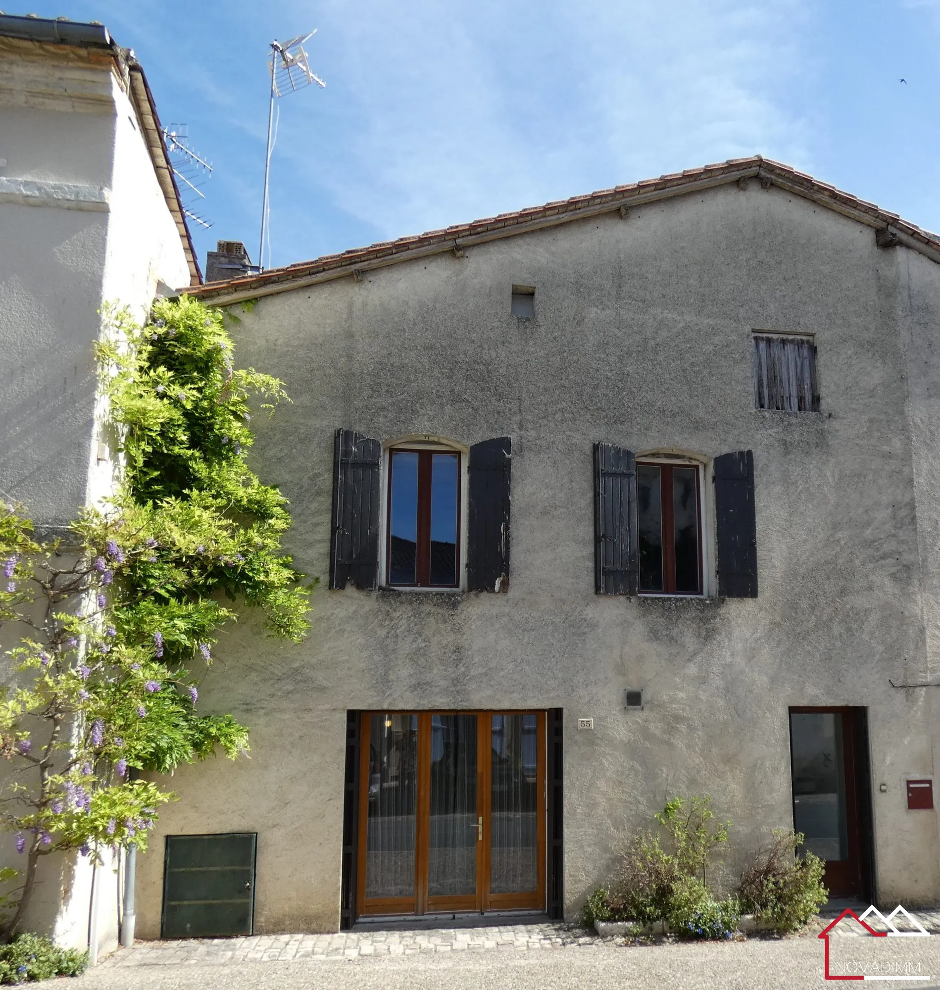 Maison de village spacieuse au cœur du Périgord - 8 pièces, 219m²