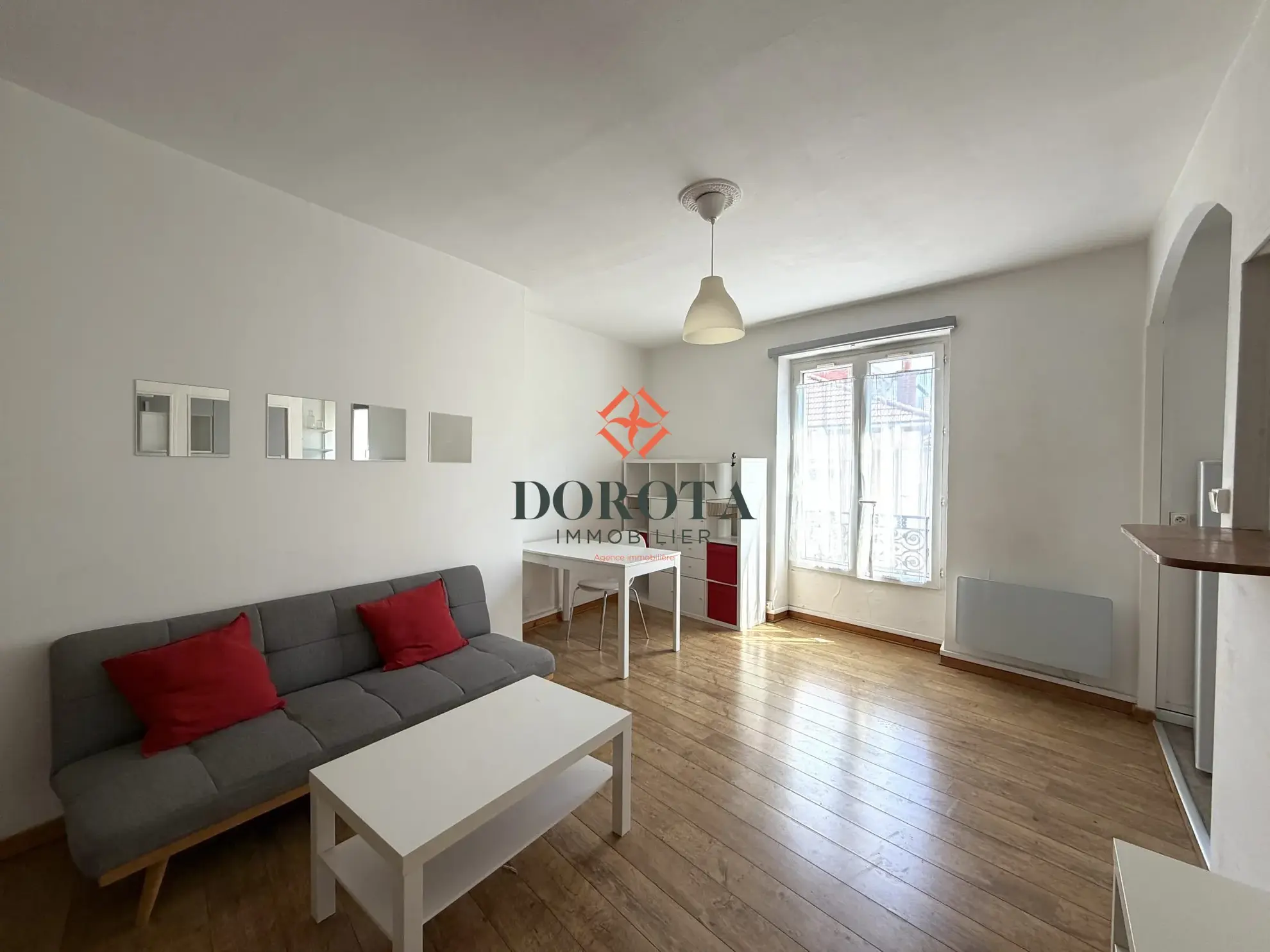 Studio meublé de 30 m² en hyper-centre de Grenoble avec vue dégagée
