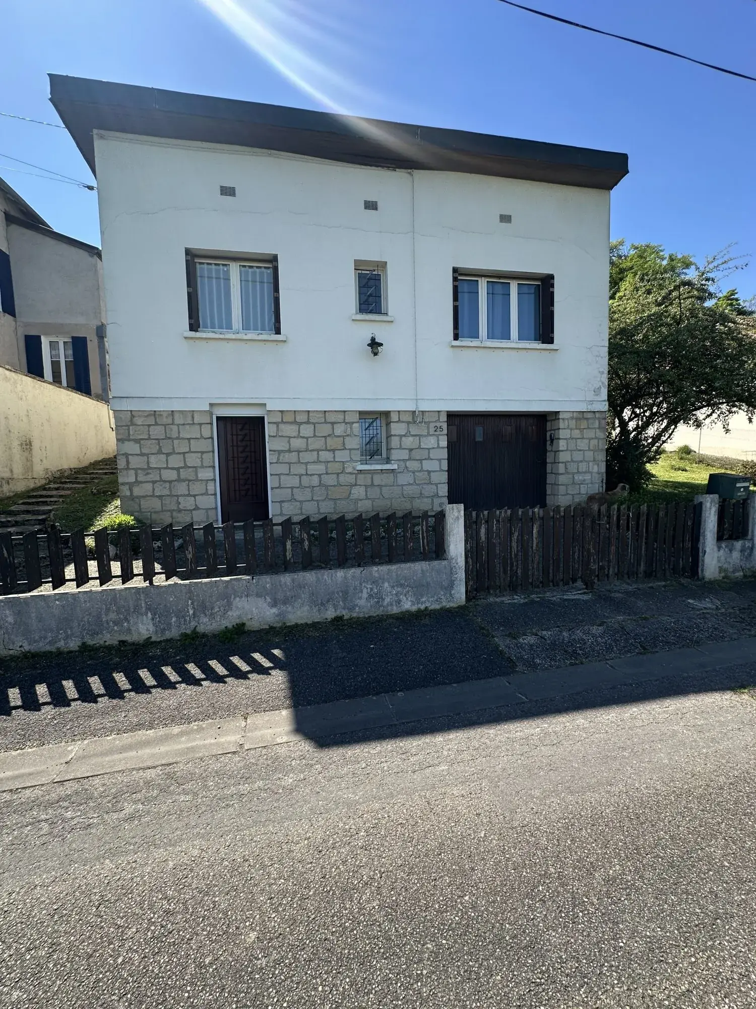 Maison à vendre à Ligny-en-Barrois avec fort potentiel et jardin plein sud