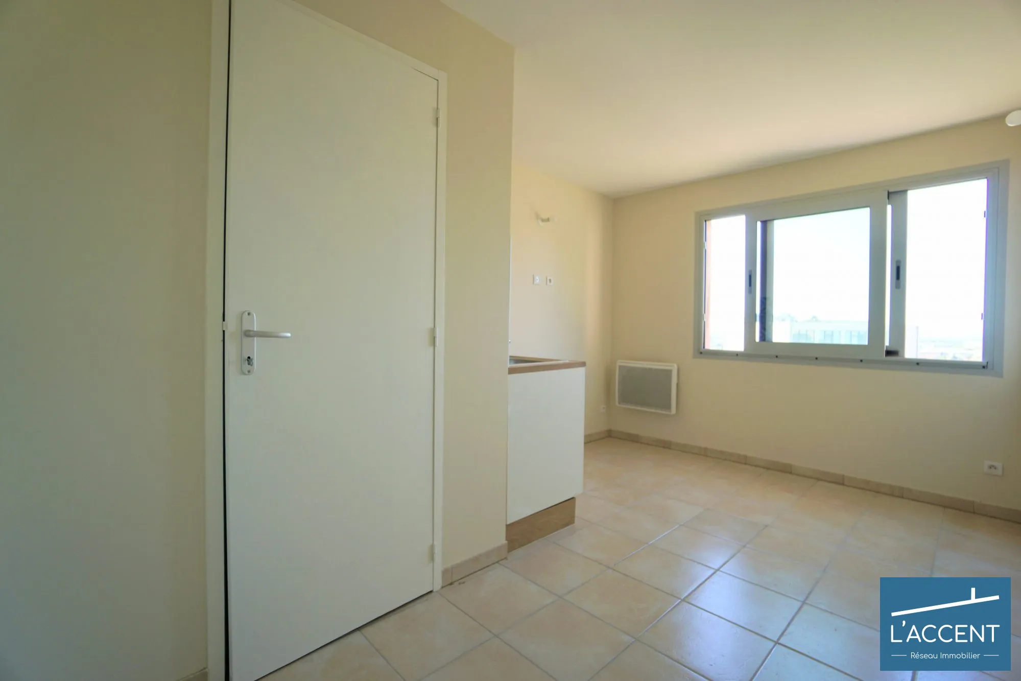 Studio rénové à Nîmes — Investissement idéal pour étudiant