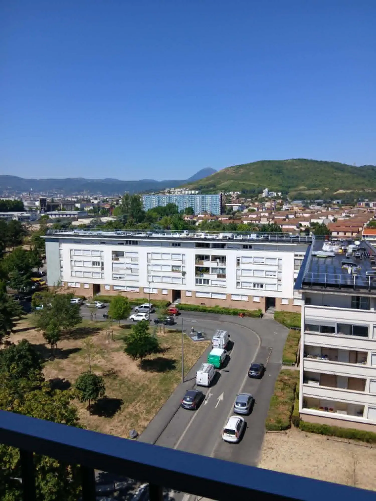 Appartement T4 rénové à Clermont-Ferrand avec rentabilité immédiate