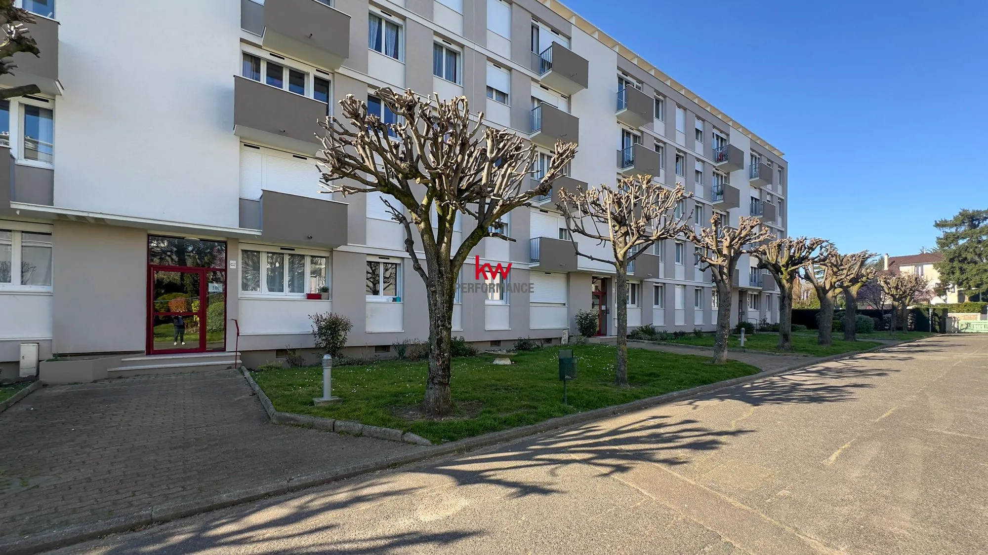 Appartement 4 pièces à vendre à Eaubonne avec cave et dernier étage