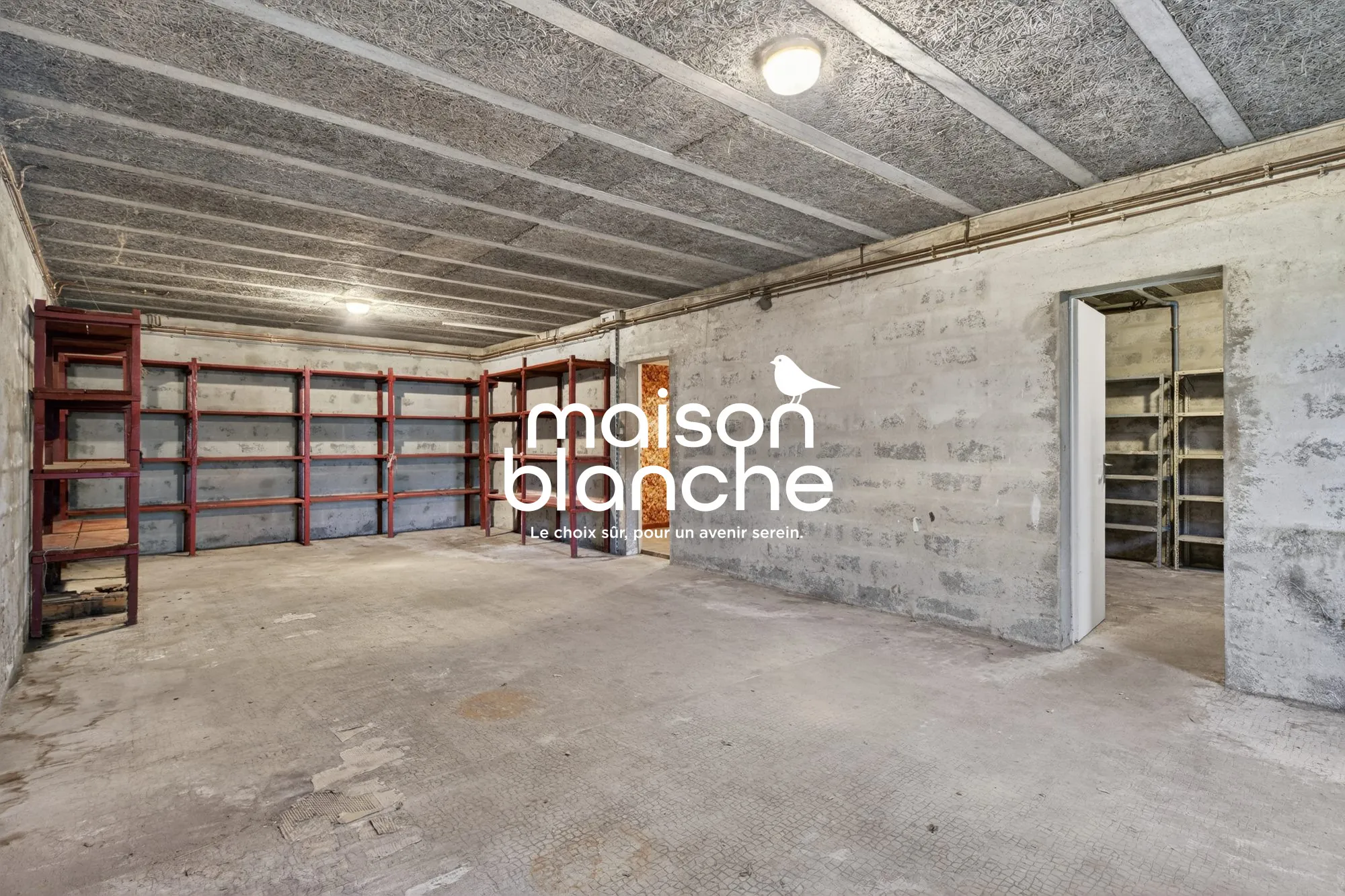 Garage à réhabiliter en T2 avec parking et jardin à Libourne Épinette