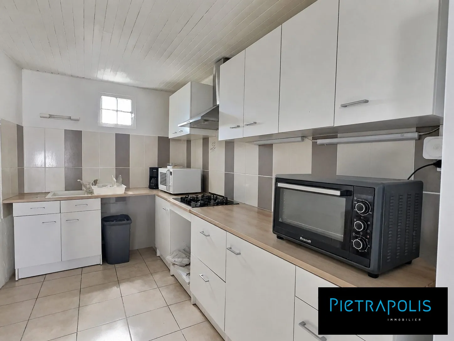 Maison à vendre à Trambly proche de Matour avec terrasse et jardin 