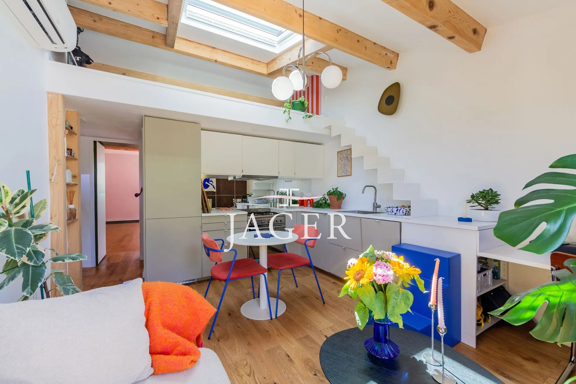 Appartement T2 rénové à Sainte-Maxime avec jardin, piscine et parking privé