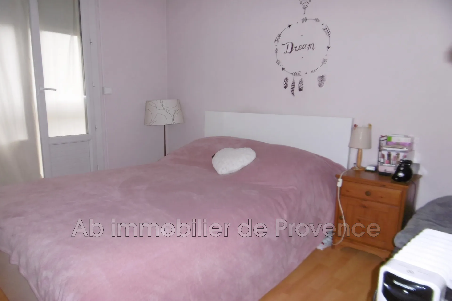 Appartement 2 pièces à vendre à Marignane - Opportunité d'investissement locatif