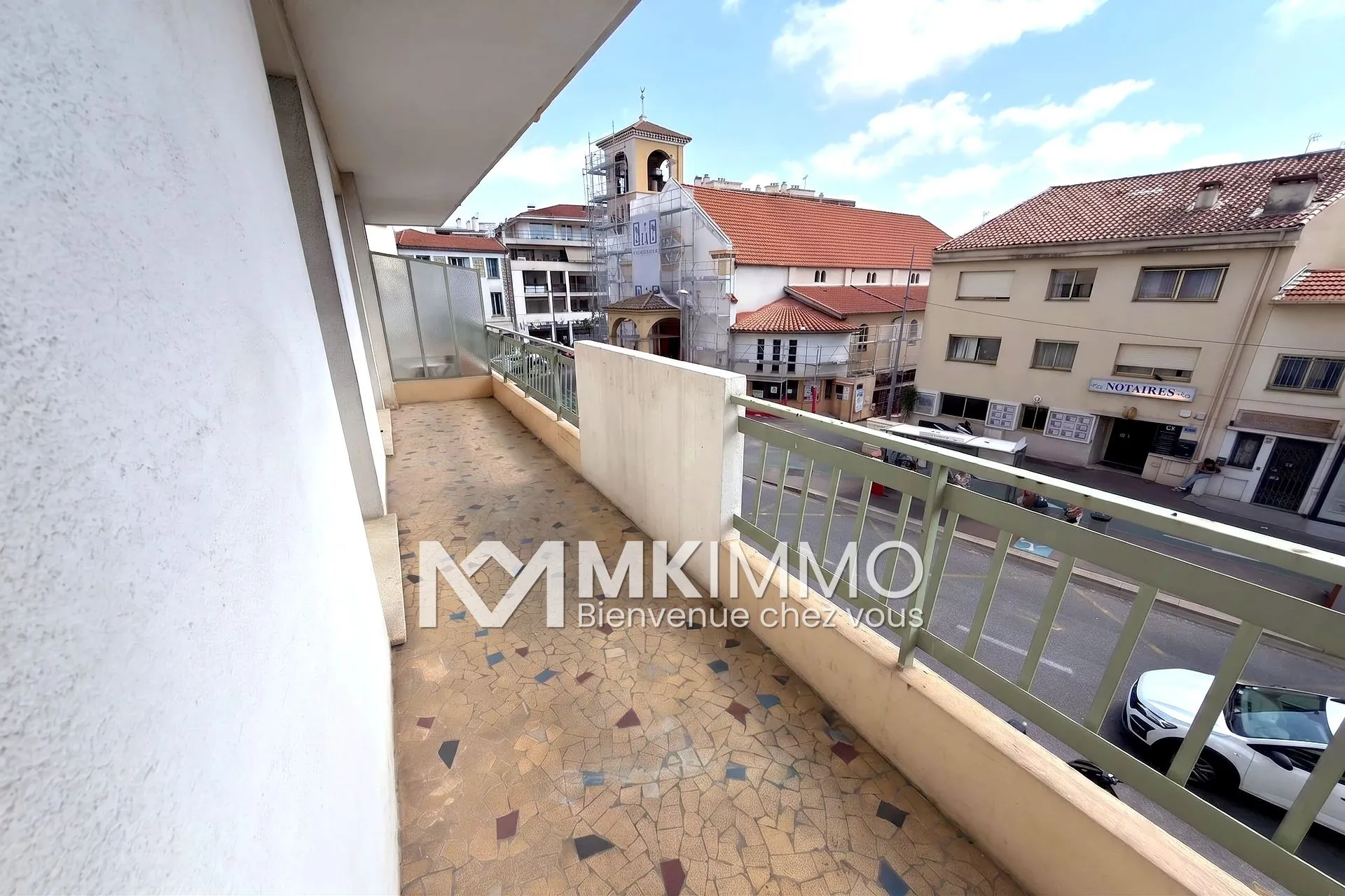 A vendre appartement 2 pièces à Cagnes-sur-Mer, 49 m² avec terrasse et cave