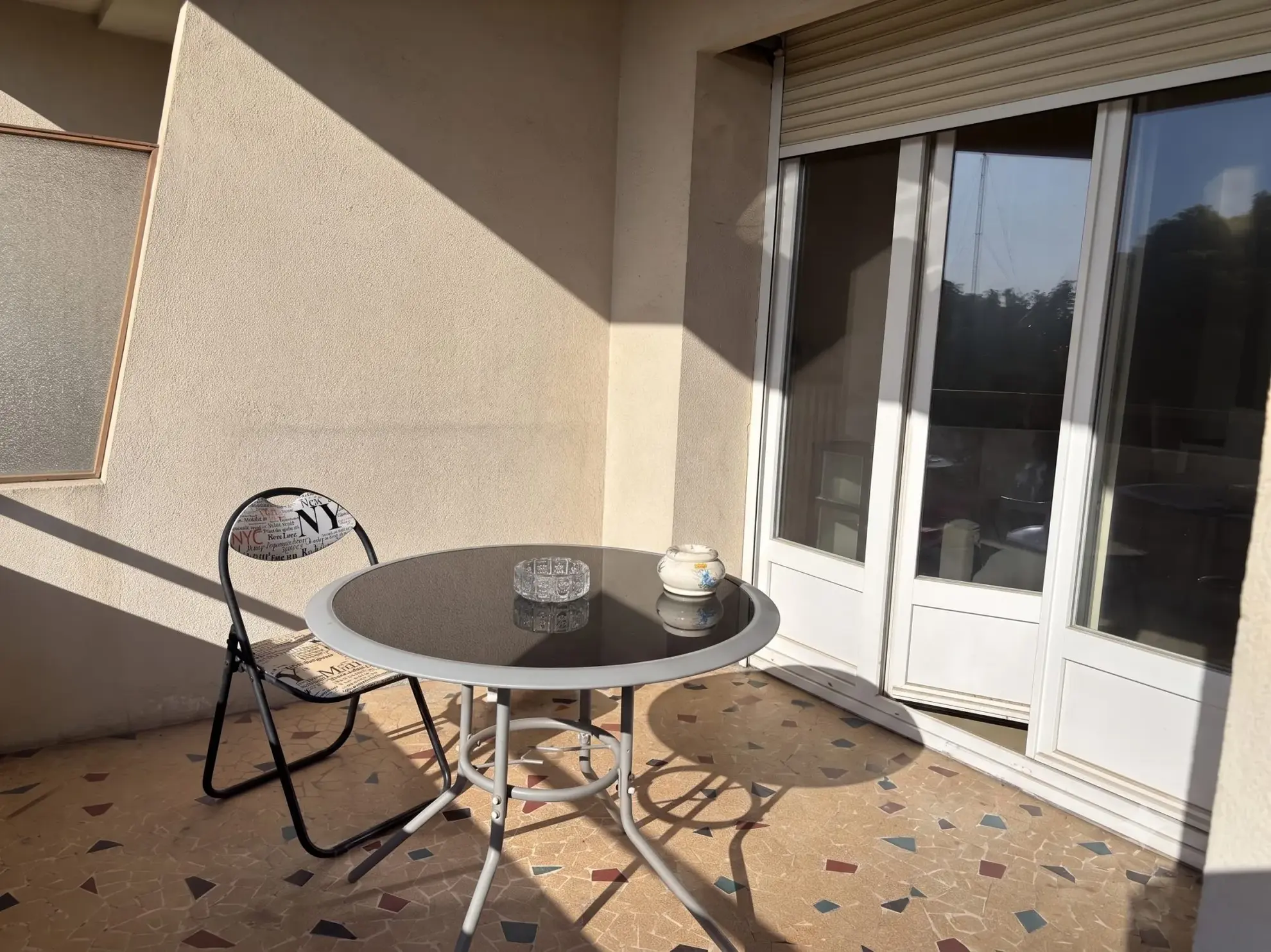 Spacieux T2 avec terrasse, parking privé et cave à Aubenas