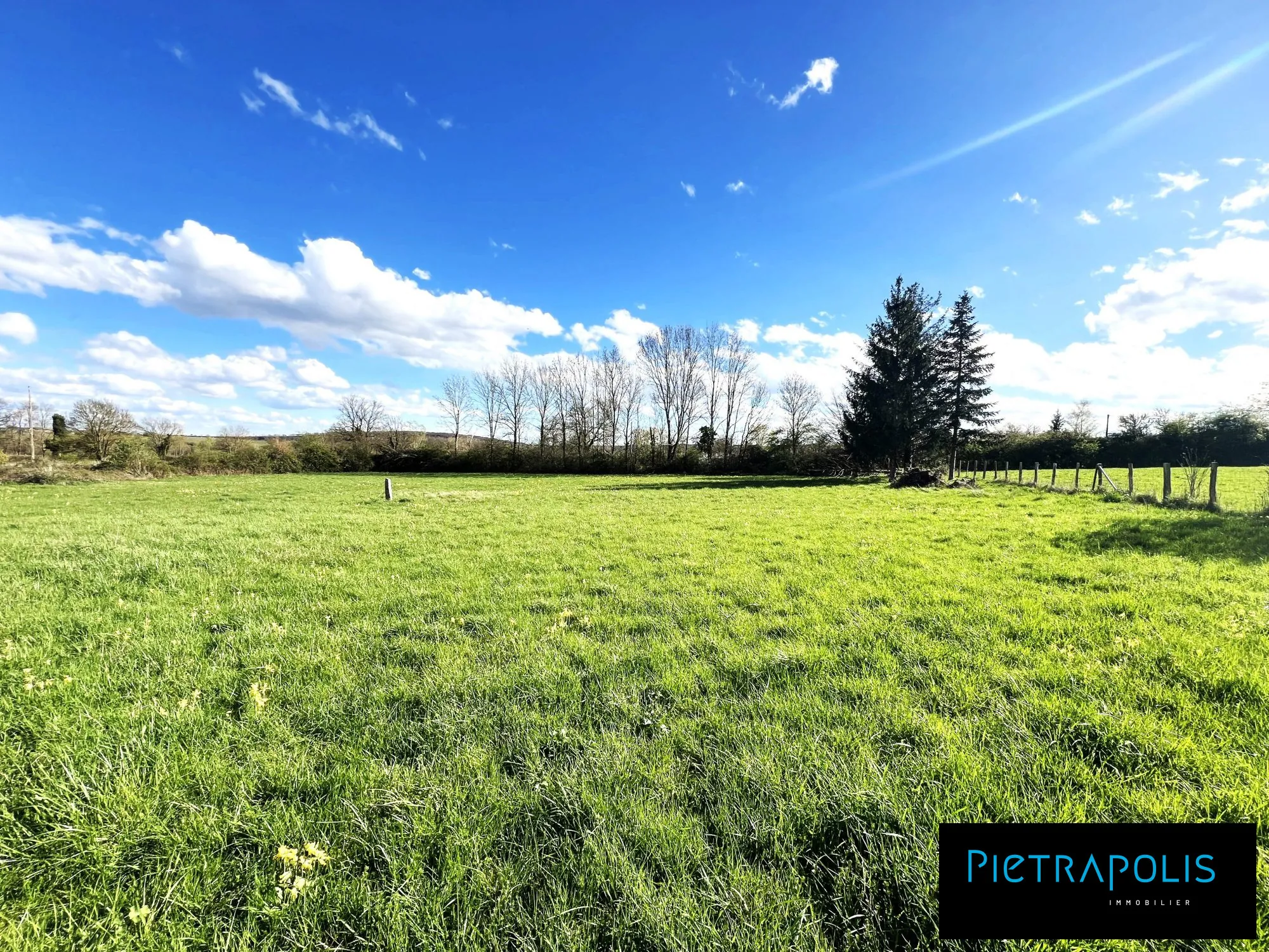 Terrain à vendre à Mâcon - Constructible, proche nature, accès facilité